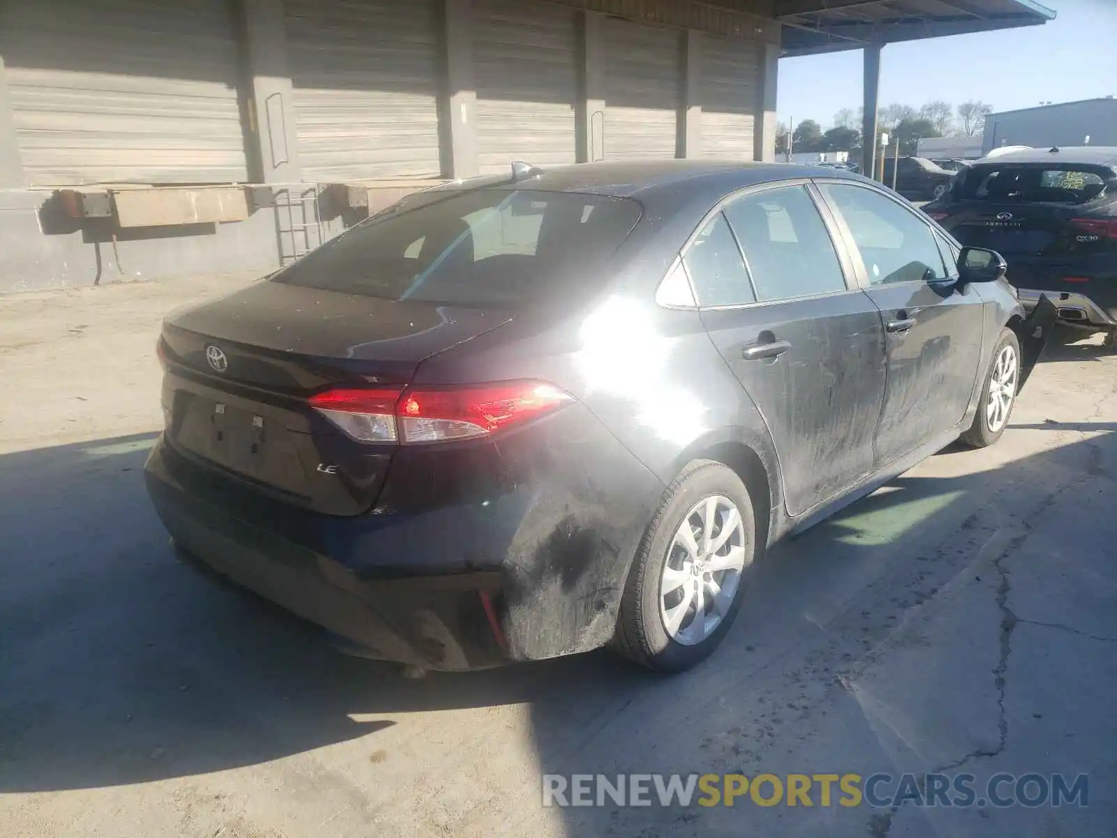 4 Photograph of a damaged car 5YFEPRAE0LP030156 TOYOTA COROLLA 2020