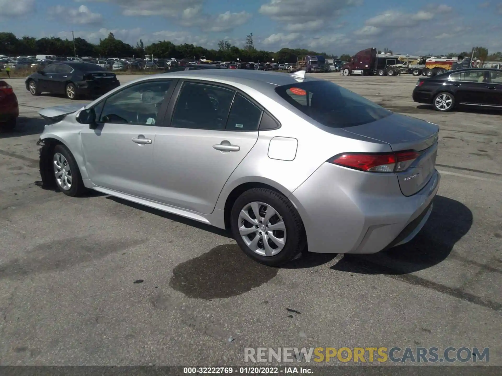 3 Photograph of a damaged car 5YFEPRAE0LP030738 TOYOTA COROLLA 2020