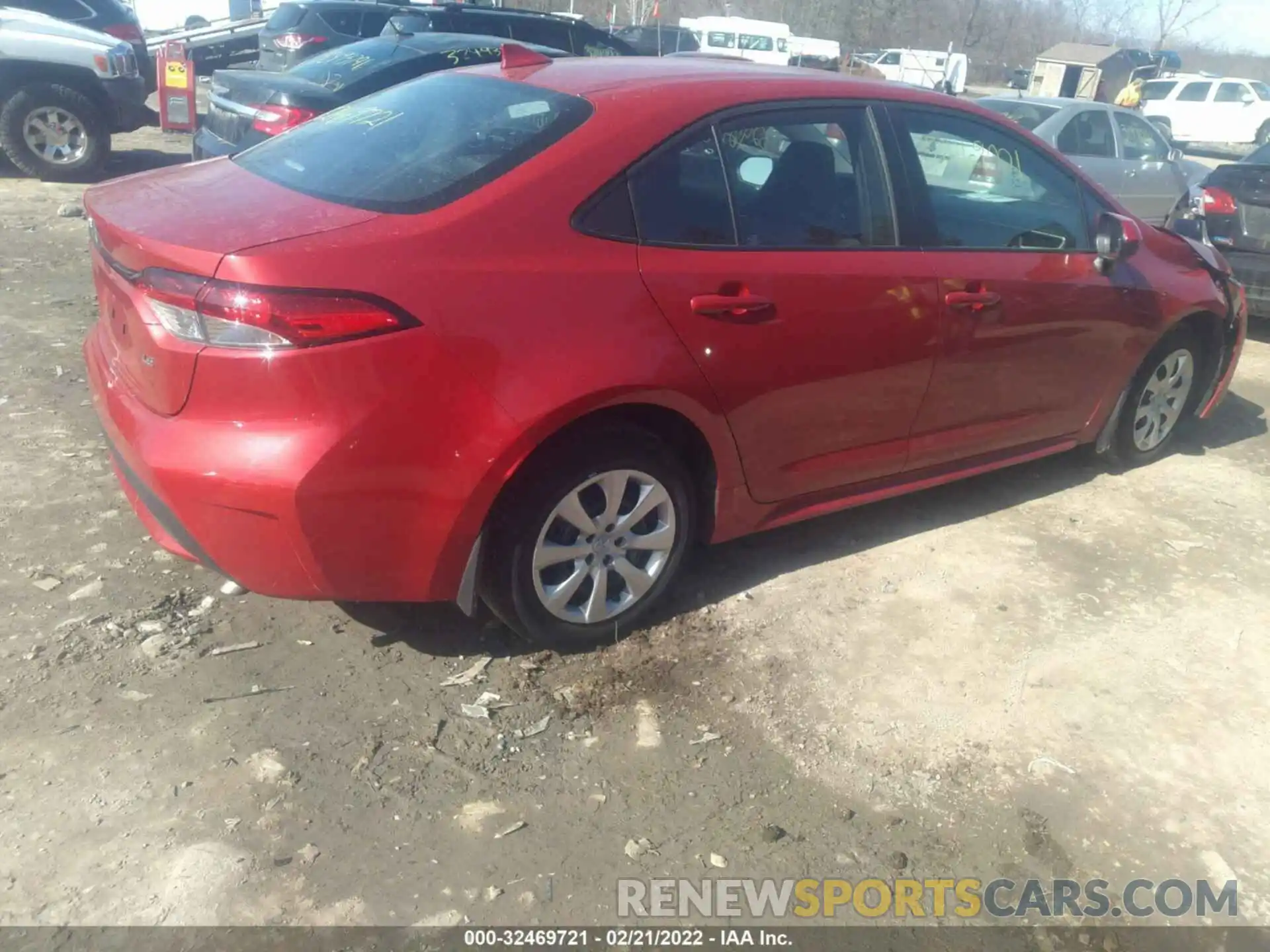 4 Photograph of a damaged car 5YFEPRAE0LP031209 TOYOTA COROLLA 2020