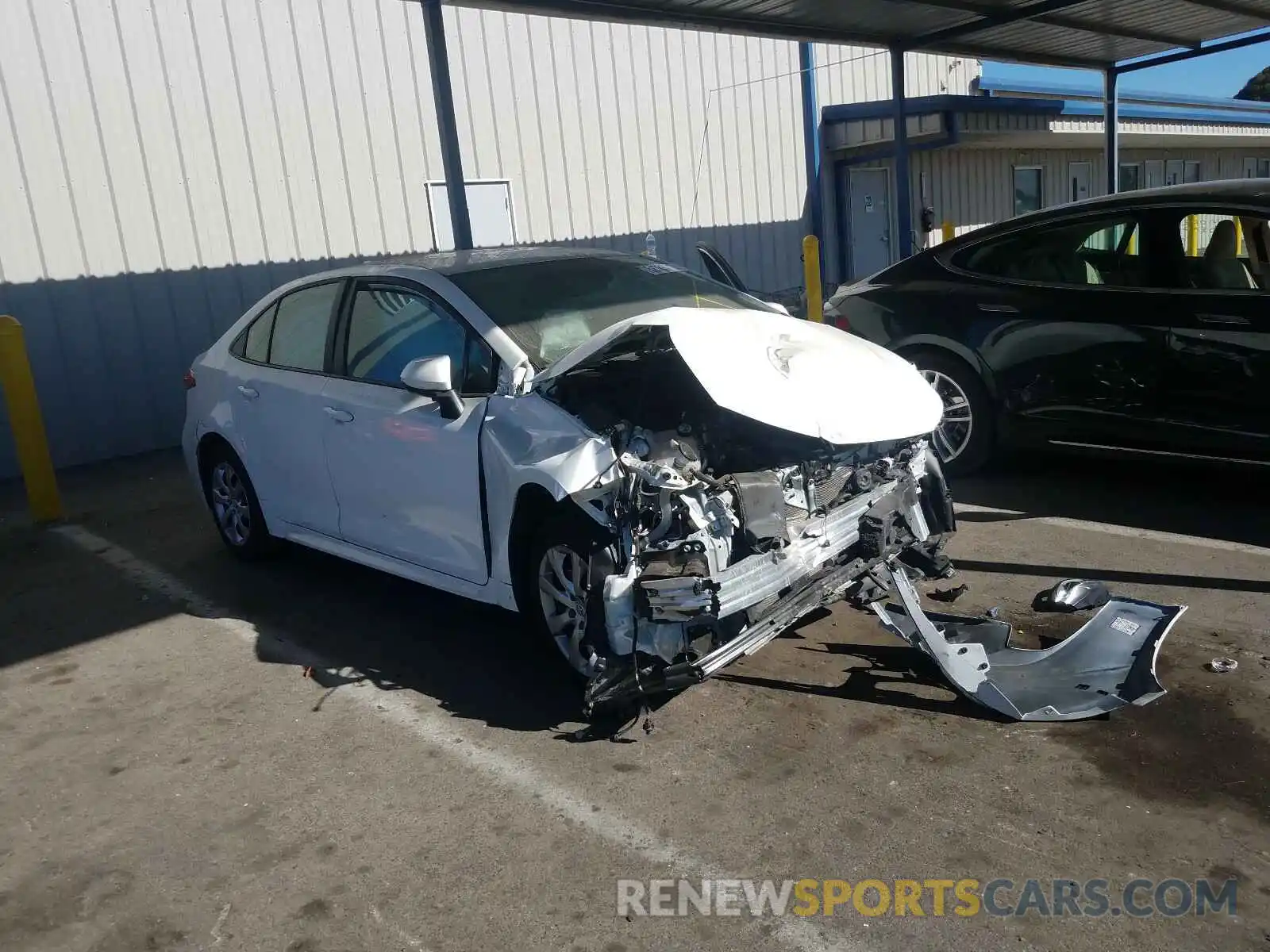 1 Photograph of a damaged car 5YFEPRAE0LP031453 TOYOTA COROLLA 2020