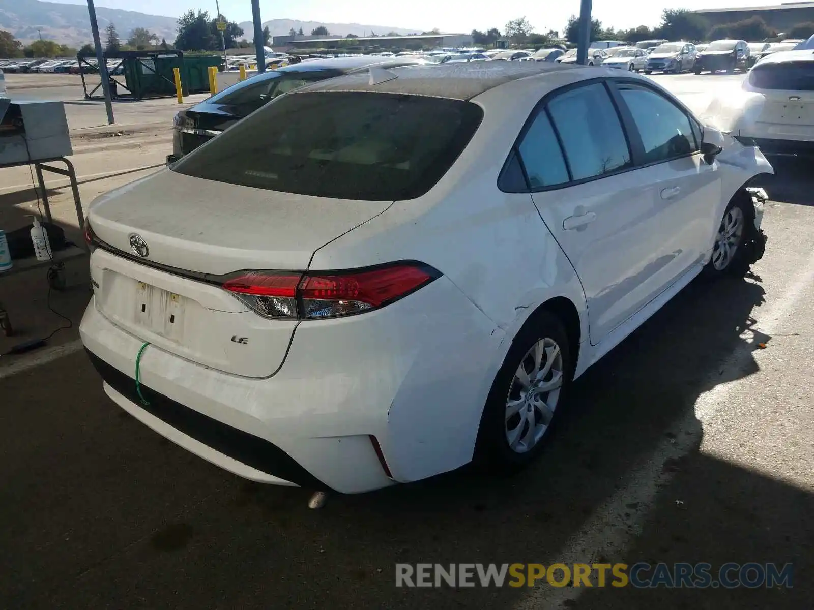 4 Photograph of a damaged car 5YFEPRAE0LP031453 TOYOTA COROLLA 2020