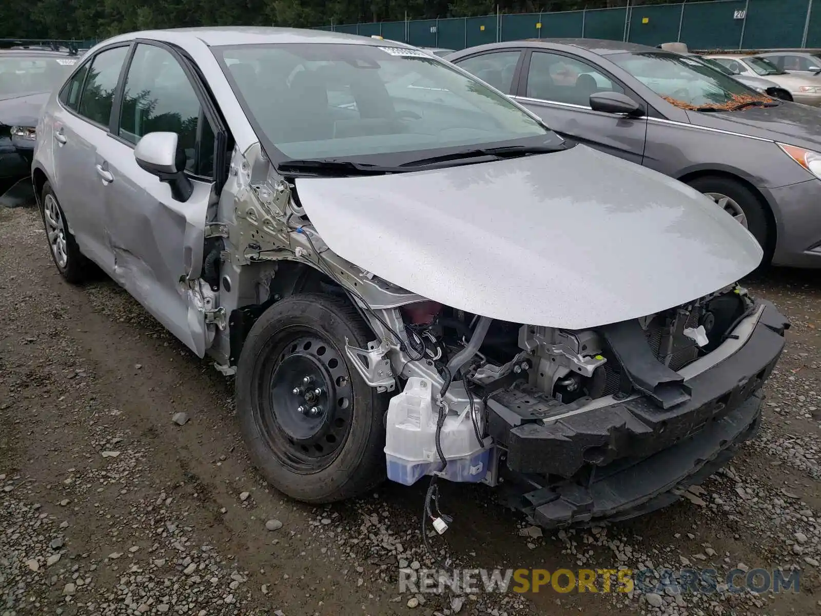 1 Photograph of a damaged car 5YFEPRAE0LP031677 TOYOTA COROLLA 2020