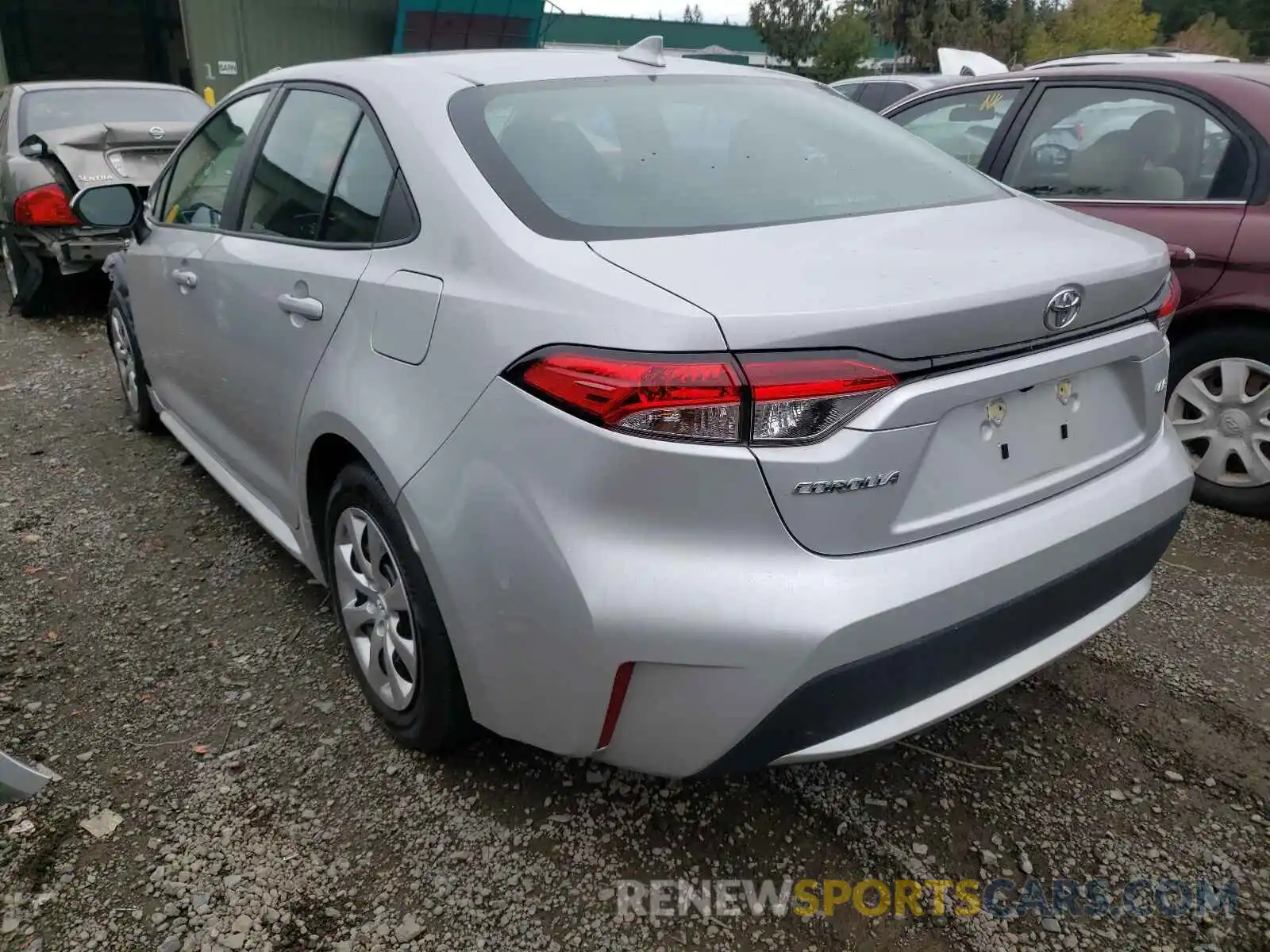 3 Photograph of a damaged car 5YFEPRAE0LP031677 TOYOTA COROLLA 2020