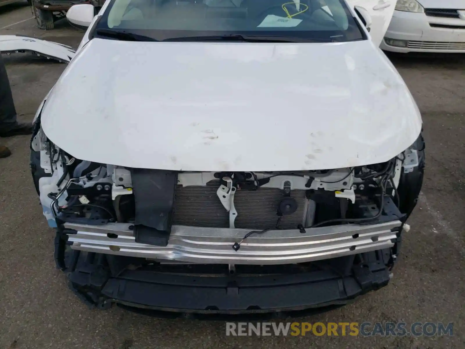 9 Photograph of a damaged car 5YFEPRAE0LP034630 TOYOTA COROLLA 2020