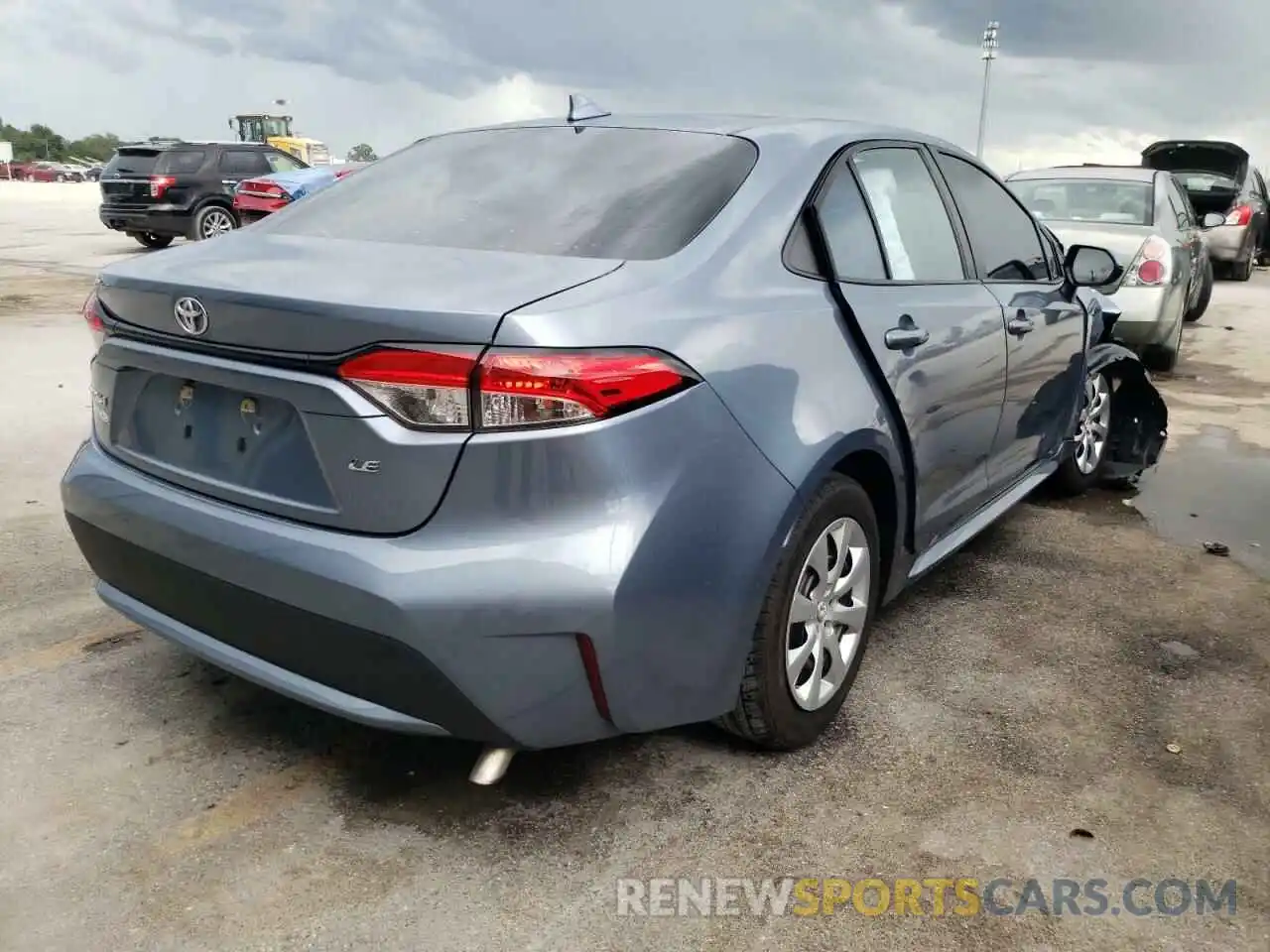 4 Photograph of a damaged car 5YFEPRAE0LP034904 TOYOTA COROLLA 2020