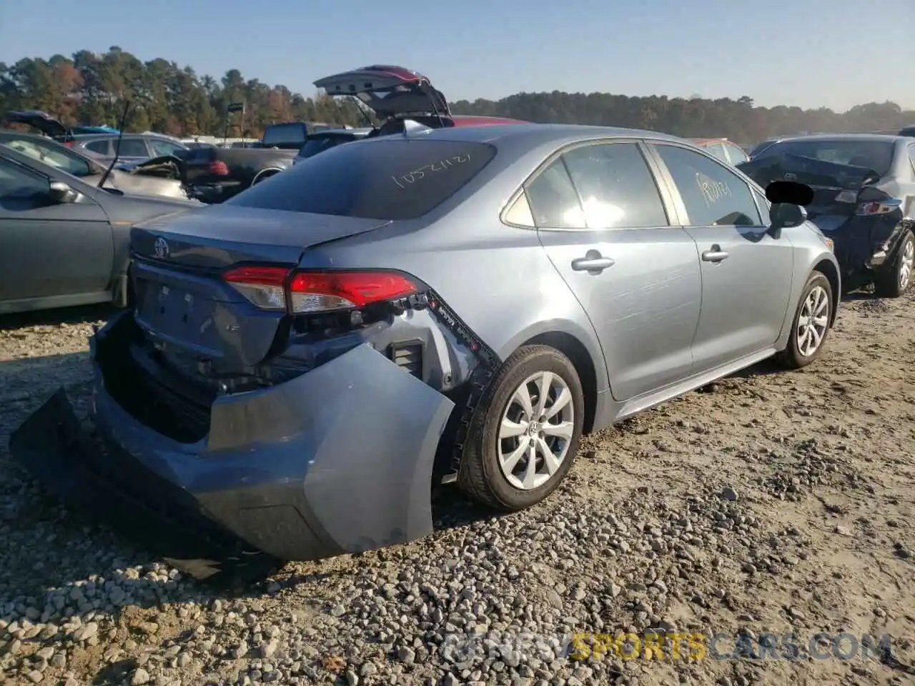 4 Photograph of a damaged car 5YFEPRAE0LP035471 TOYOTA COROLLA 2020