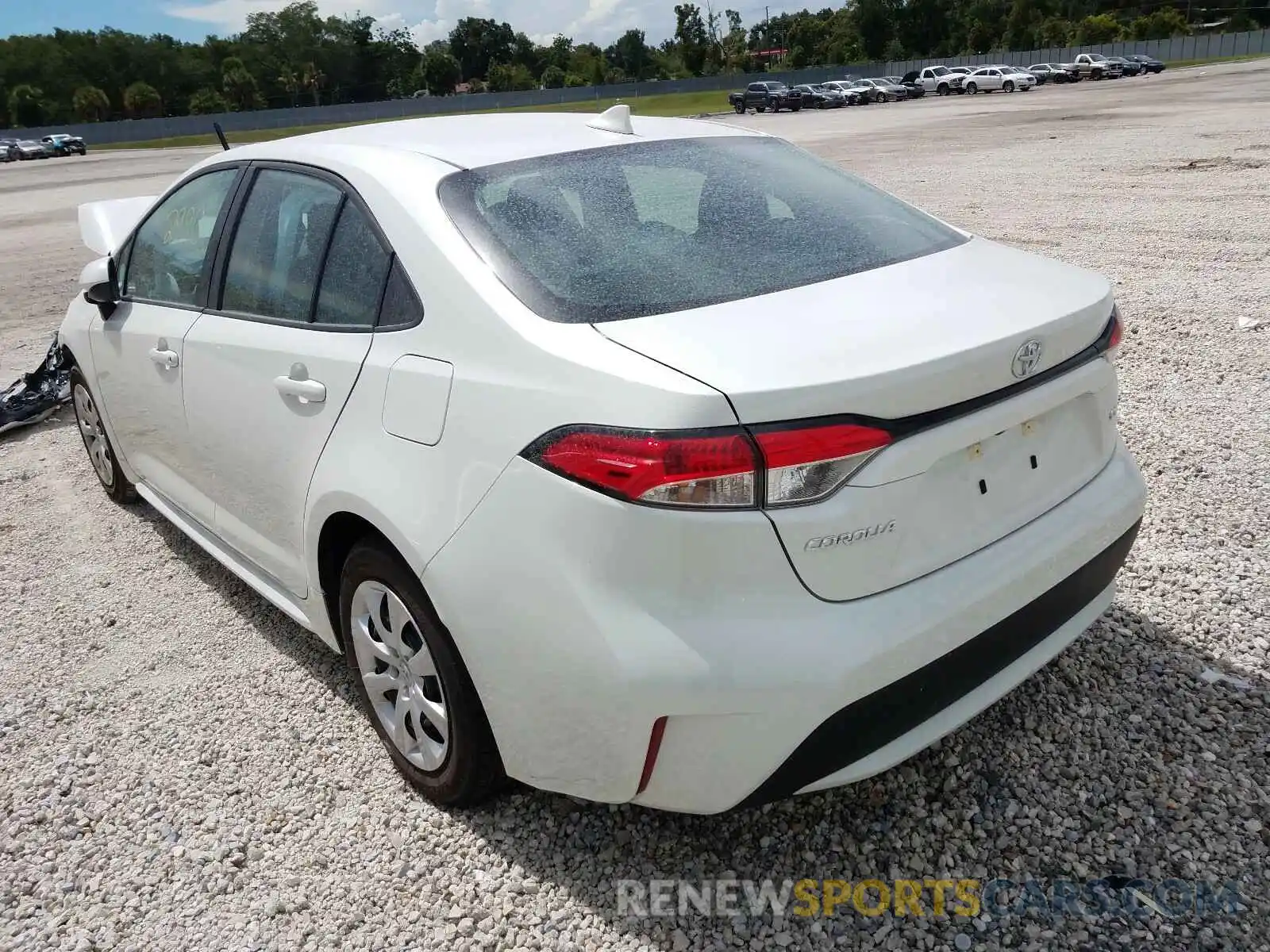 3 Photograph of a damaged car 5YFEPRAE0LP036183 TOYOTA COROLLA 2020