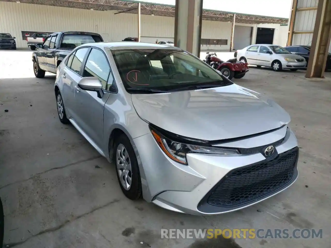 1 Photograph of a damaged car 5YFEPRAE0LP036345 TOYOTA COROLLA 2020