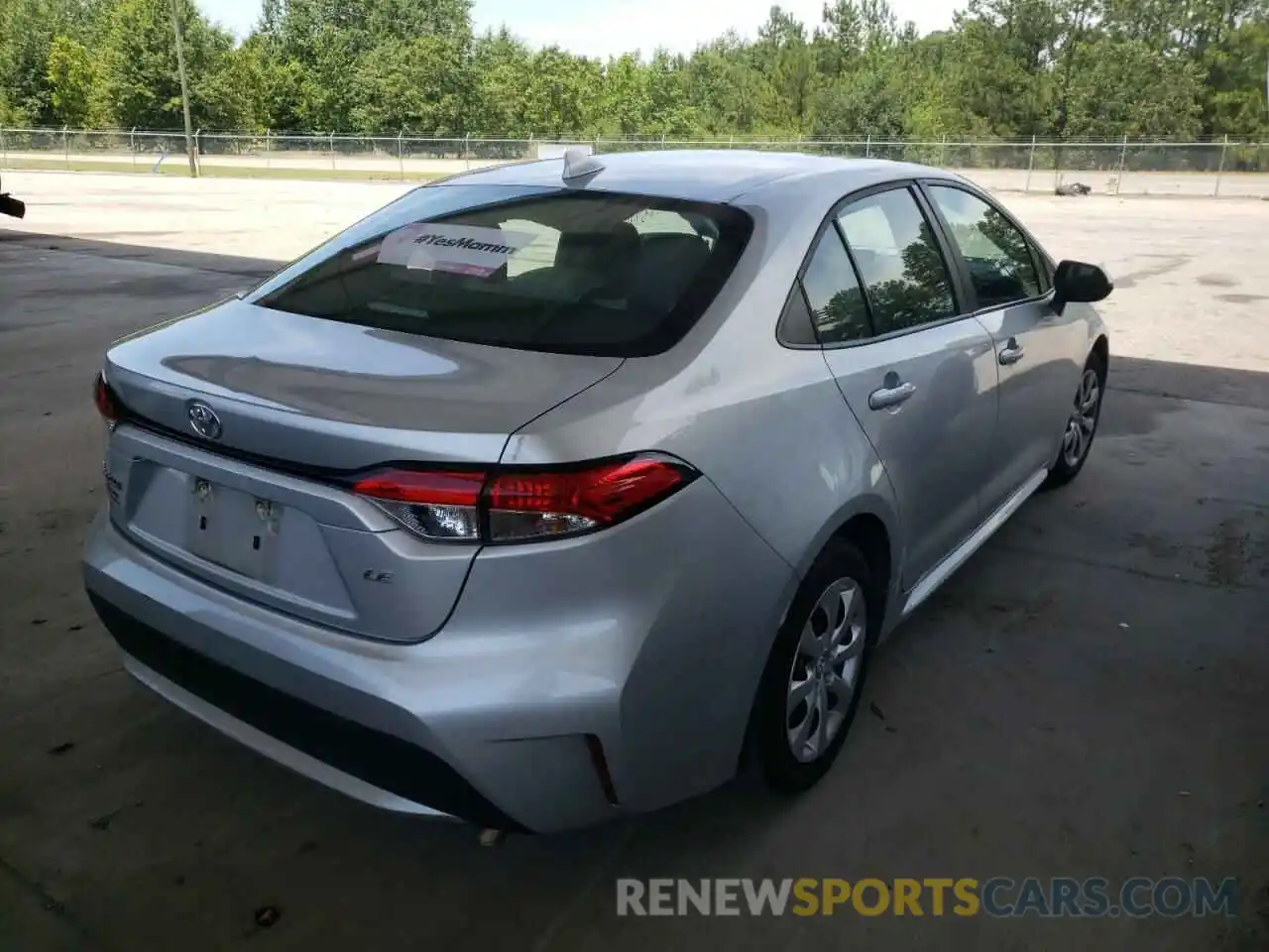 4 Photograph of a damaged car 5YFEPRAE0LP036345 TOYOTA COROLLA 2020