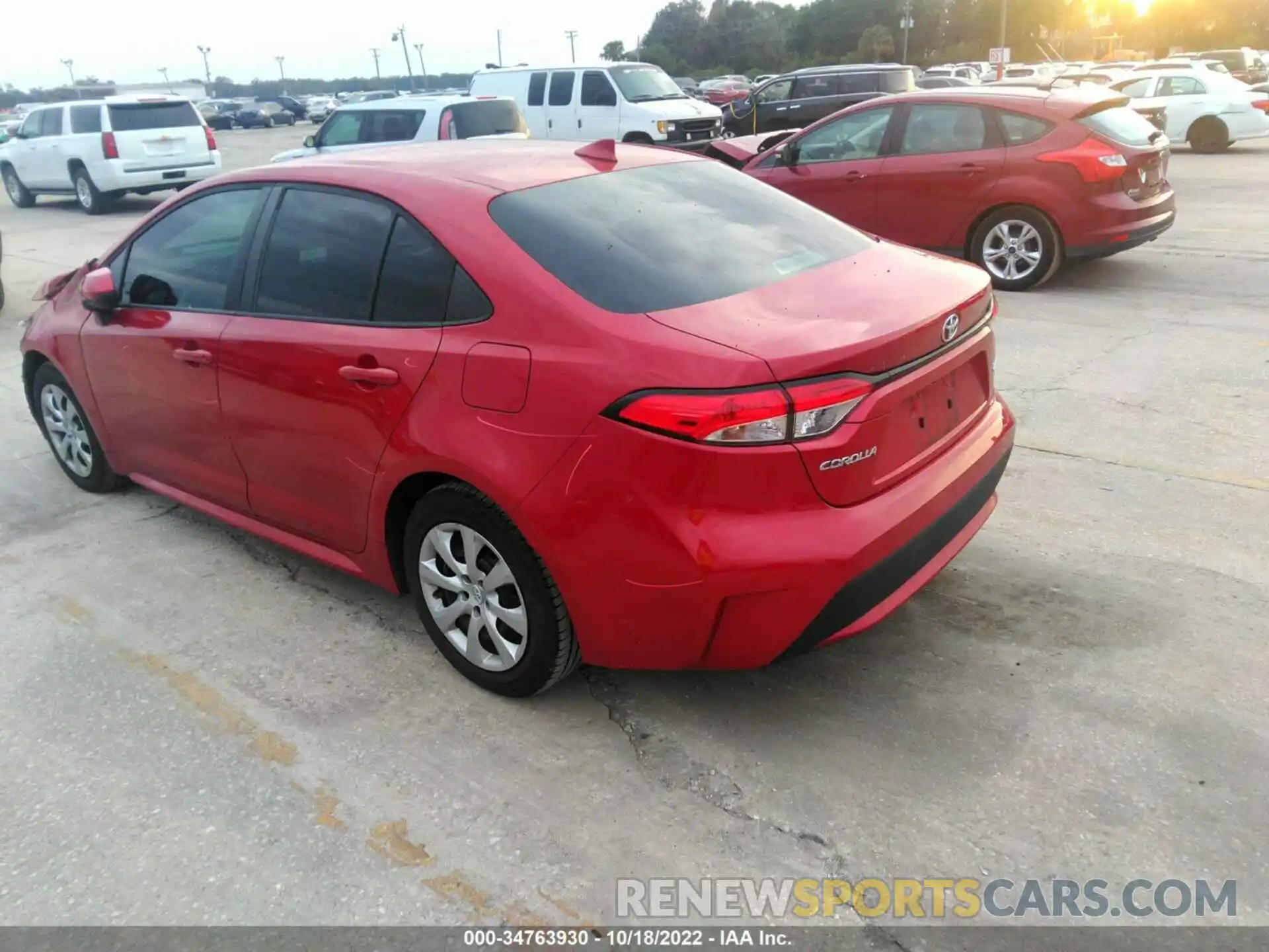 3 Photograph of a damaged car 5YFEPRAE0LP036863 TOYOTA COROLLA 2020