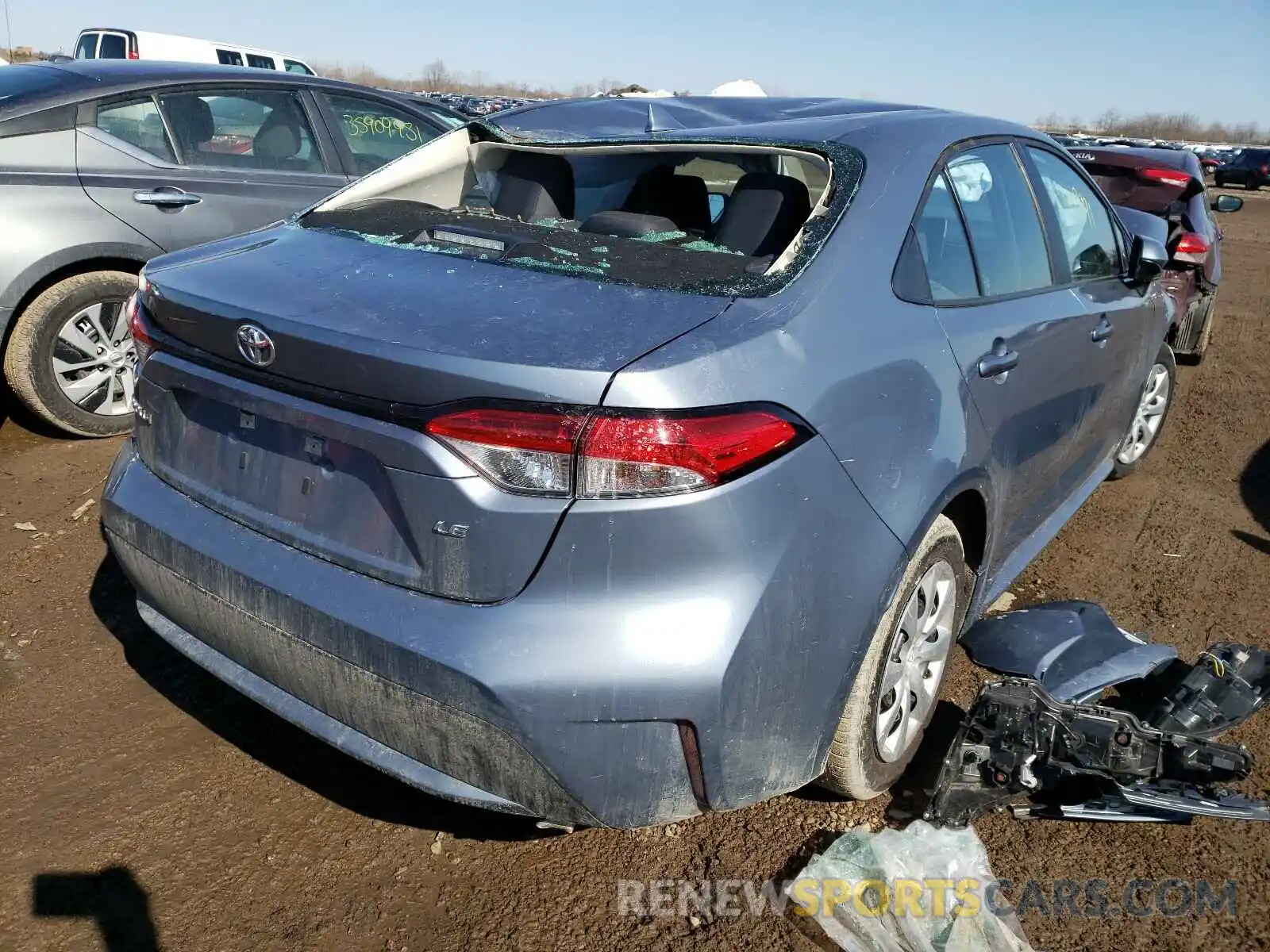 4 Photograph of a damaged car 5YFEPRAE0LP038368 TOYOTA COROLLA 2020