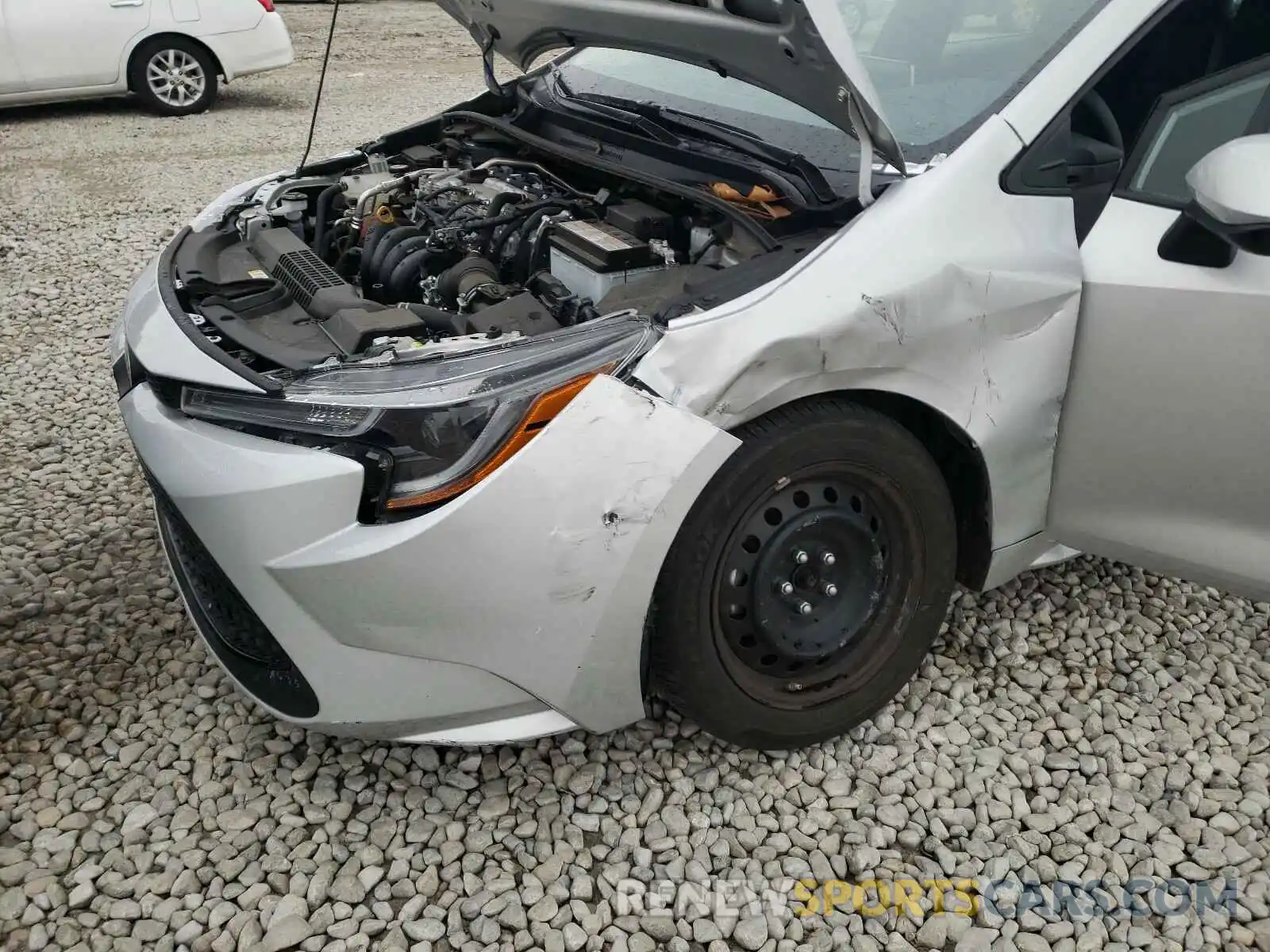 9 Photograph of a damaged car 5YFEPRAE0LP038371 TOYOTA COROLLA 2020