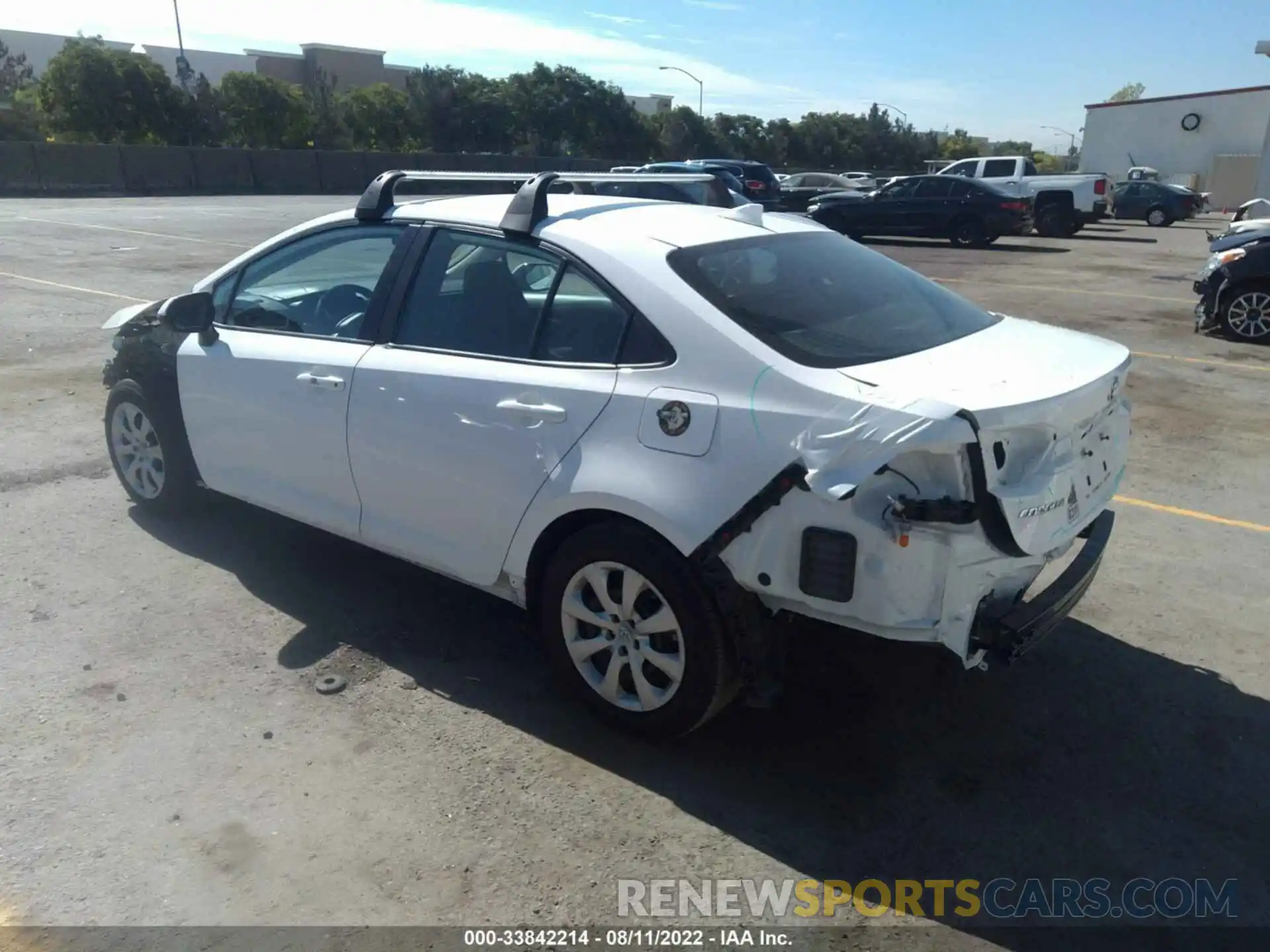 3 Photograph of a damaged car 5YFEPRAE0LP038953 TOYOTA COROLLA 2020