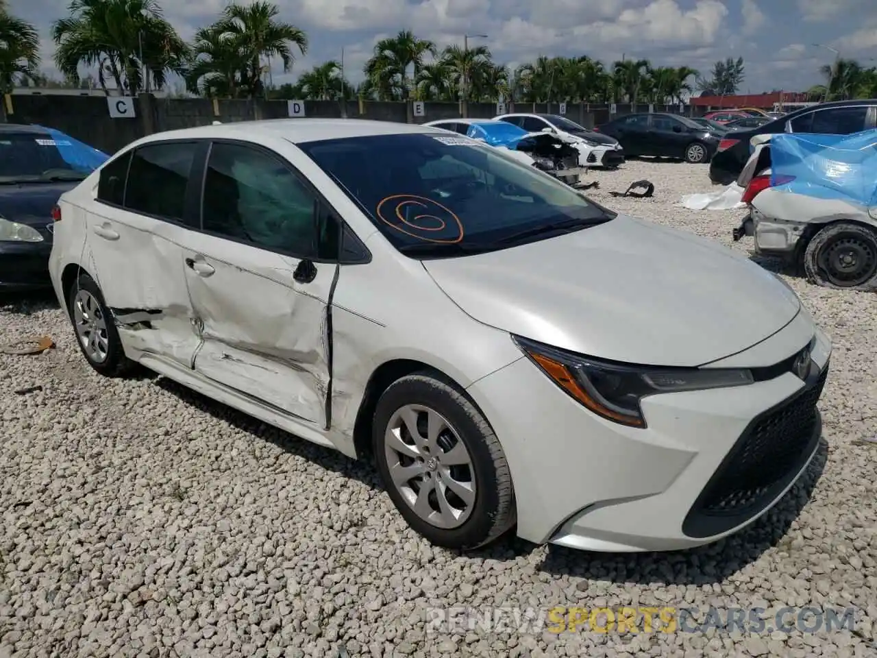 1 Photograph of a damaged car 5YFEPRAE0LP040881 TOYOTA COROLLA 2020