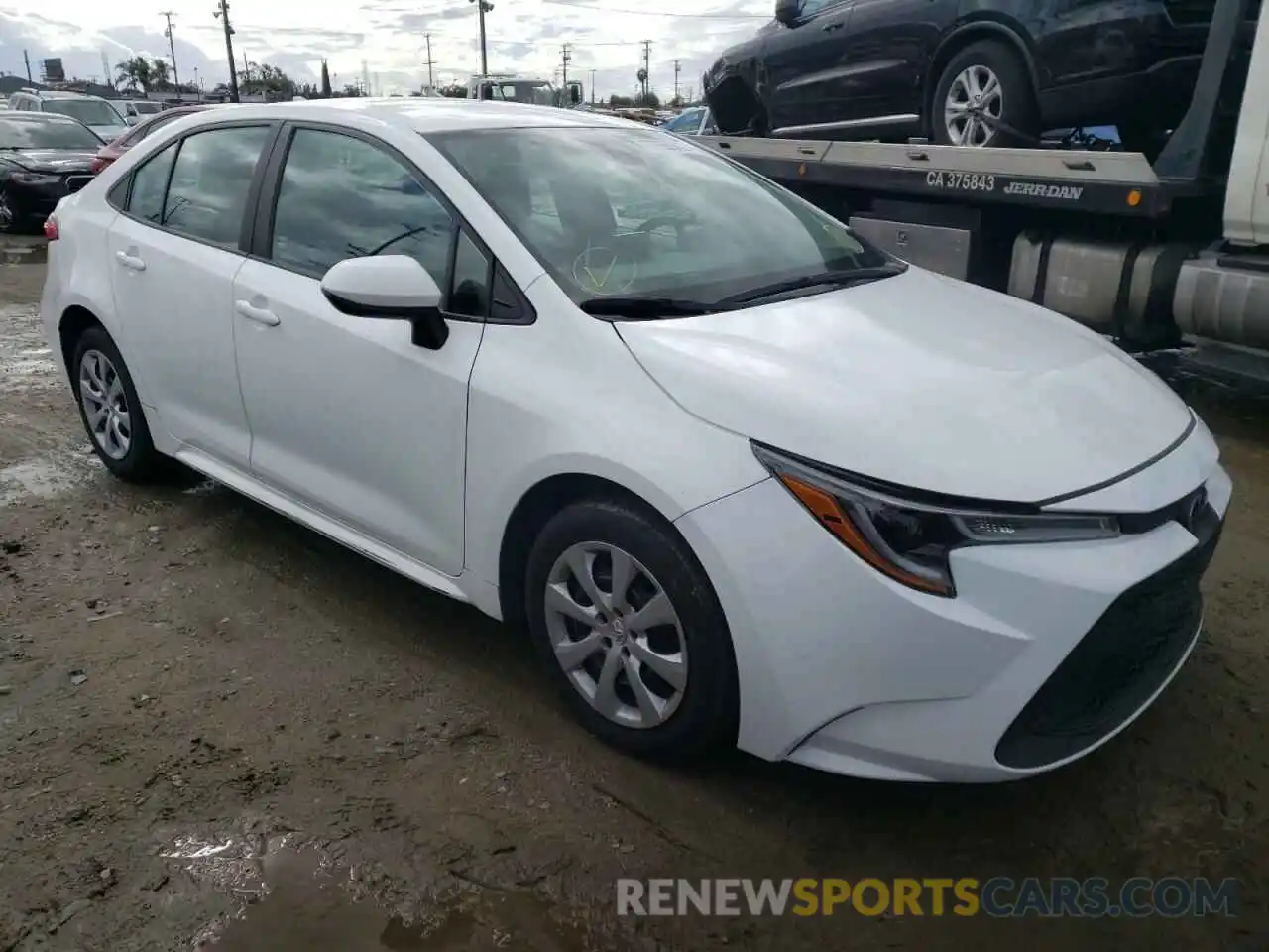 1 Photograph of a damaged car 5YFEPRAE0LP041156 TOYOTA COROLLA 2020