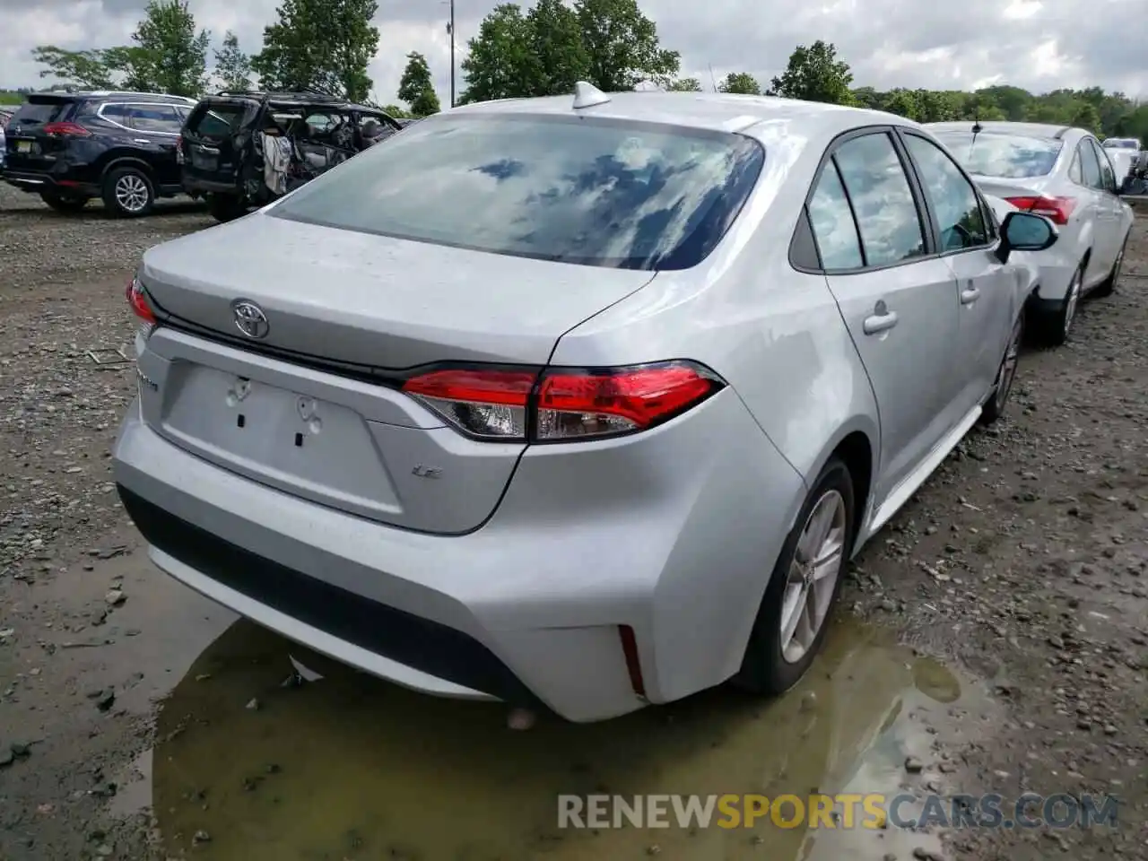 4 Photograph of a damaged car 5YFEPRAE0LP042551 TOYOTA COROLLA 2020