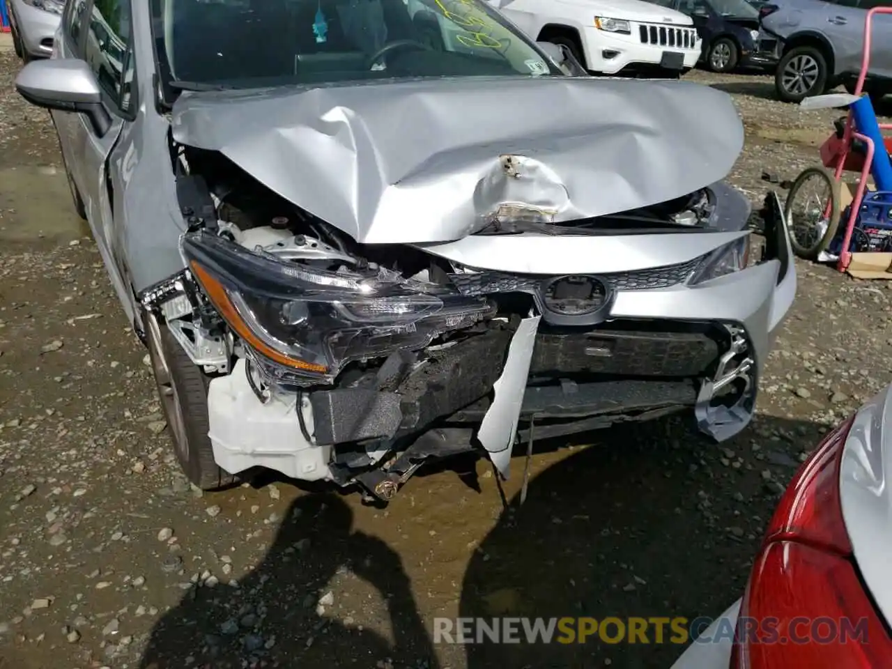 9 Photograph of a damaged car 5YFEPRAE0LP042551 TOYOTA COROLLA 2020