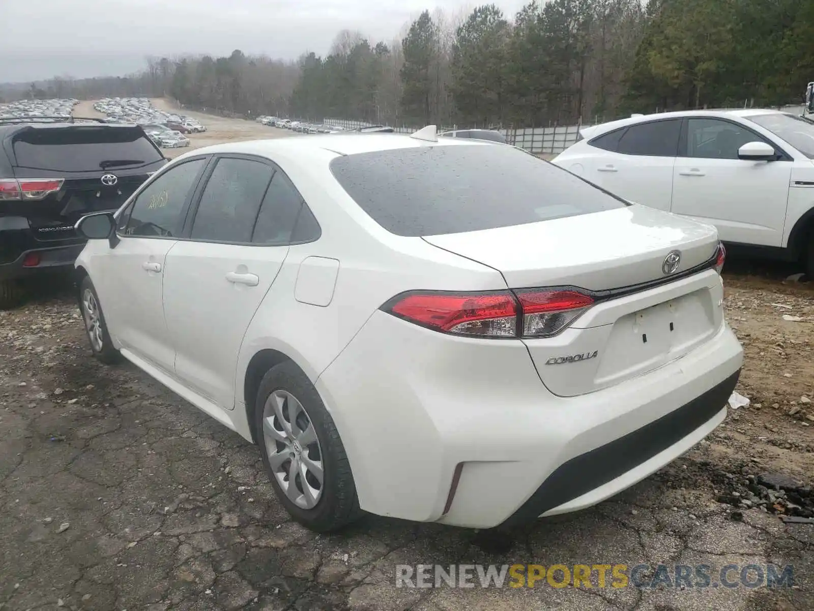 3 Photograph of a damaged car 5YFEPRAE0LP042663 TOYOTA COROLLA 2020