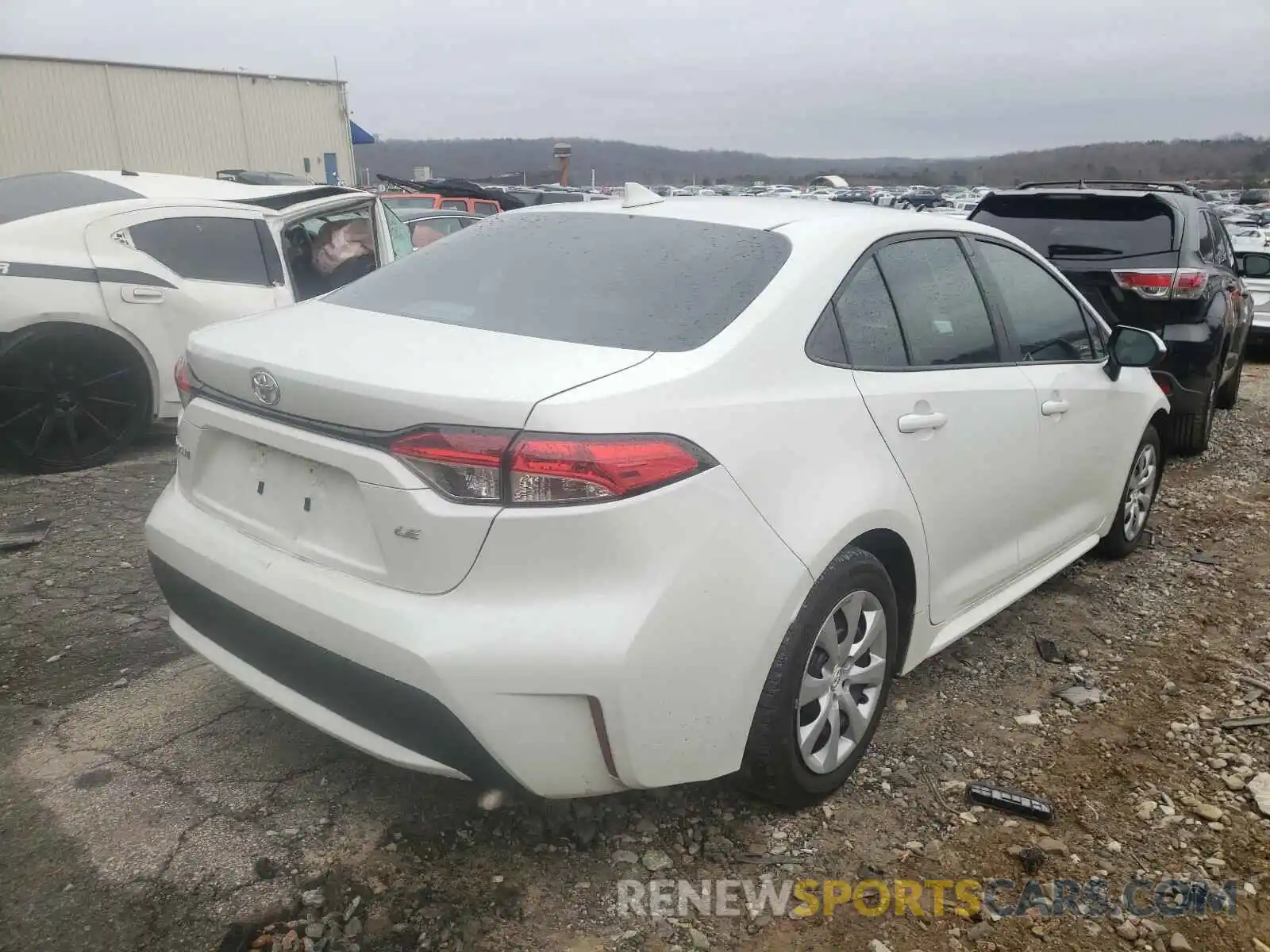 4 Photograph of a damaged car 5YFEPRAE0LP042663 TOYOTA COROLLA 2020