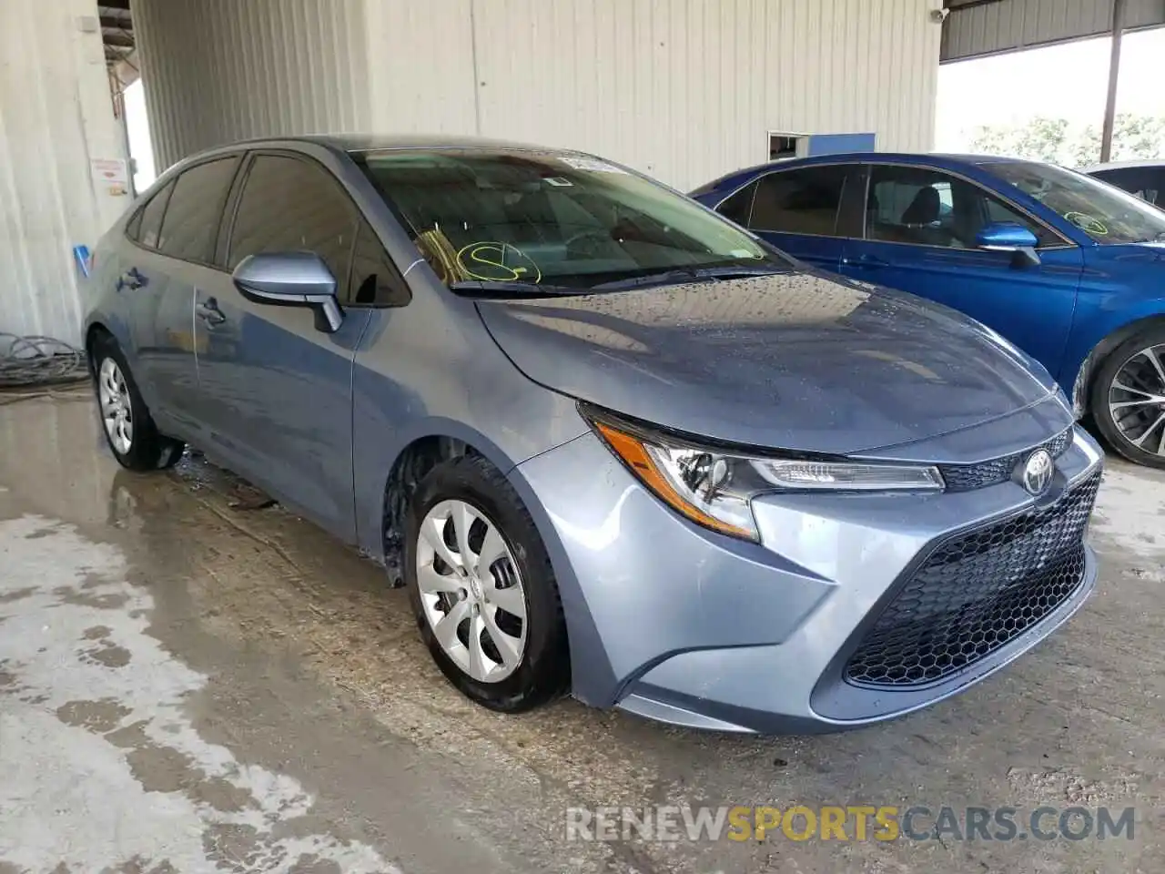 1 Photograph of a damaged car 5YFEPRAE0LP043148 TOYOTA COROLLA 2020