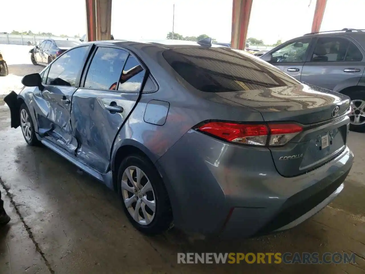 3 Photograph of a damaged car 5YFEPRAE0LP043148 TOYOTA COROLLA 2020