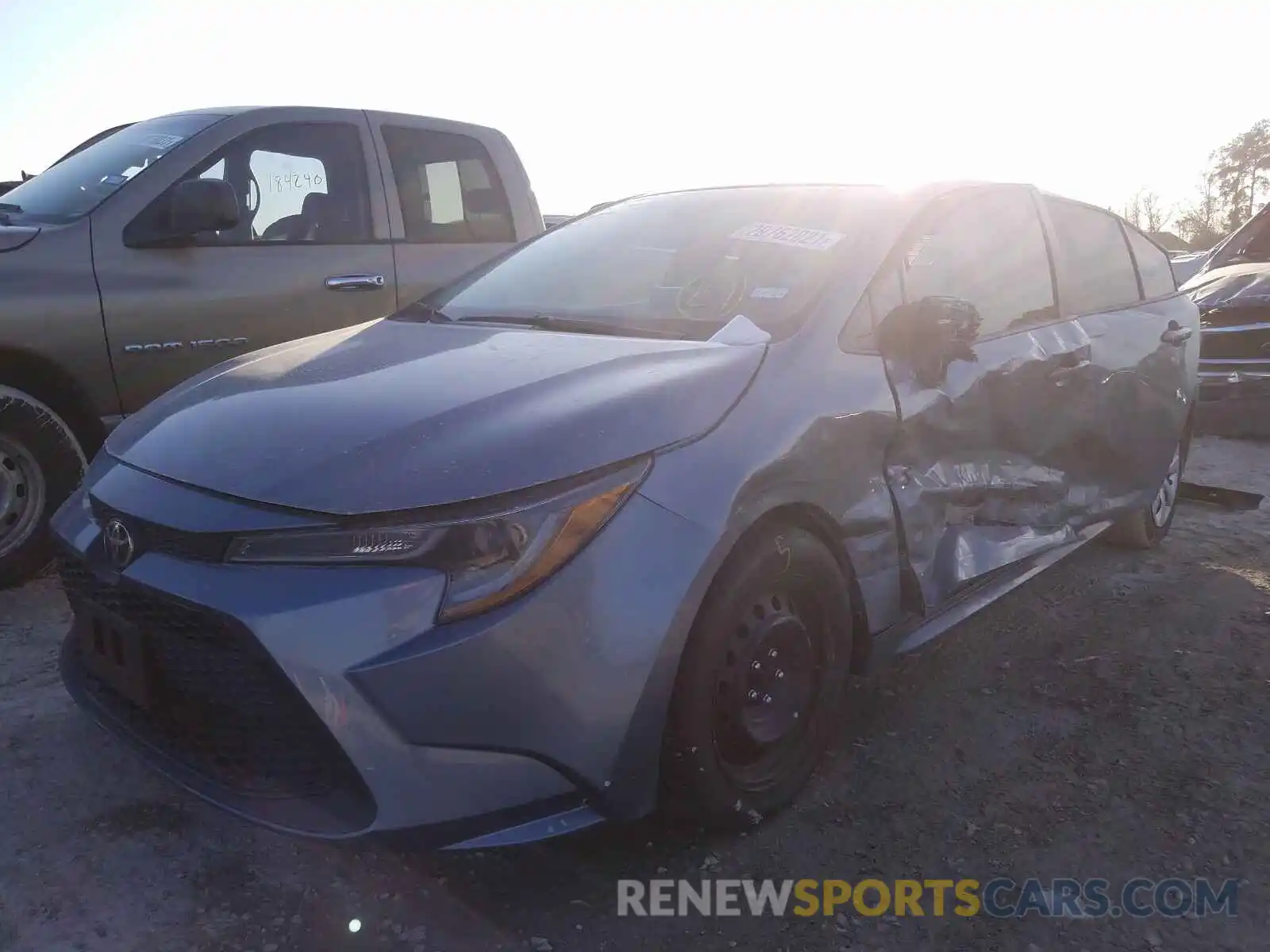 2 Photograph of a damaged car 5YFEPRAE0LP043358 TOYOTA COROLLA 2020