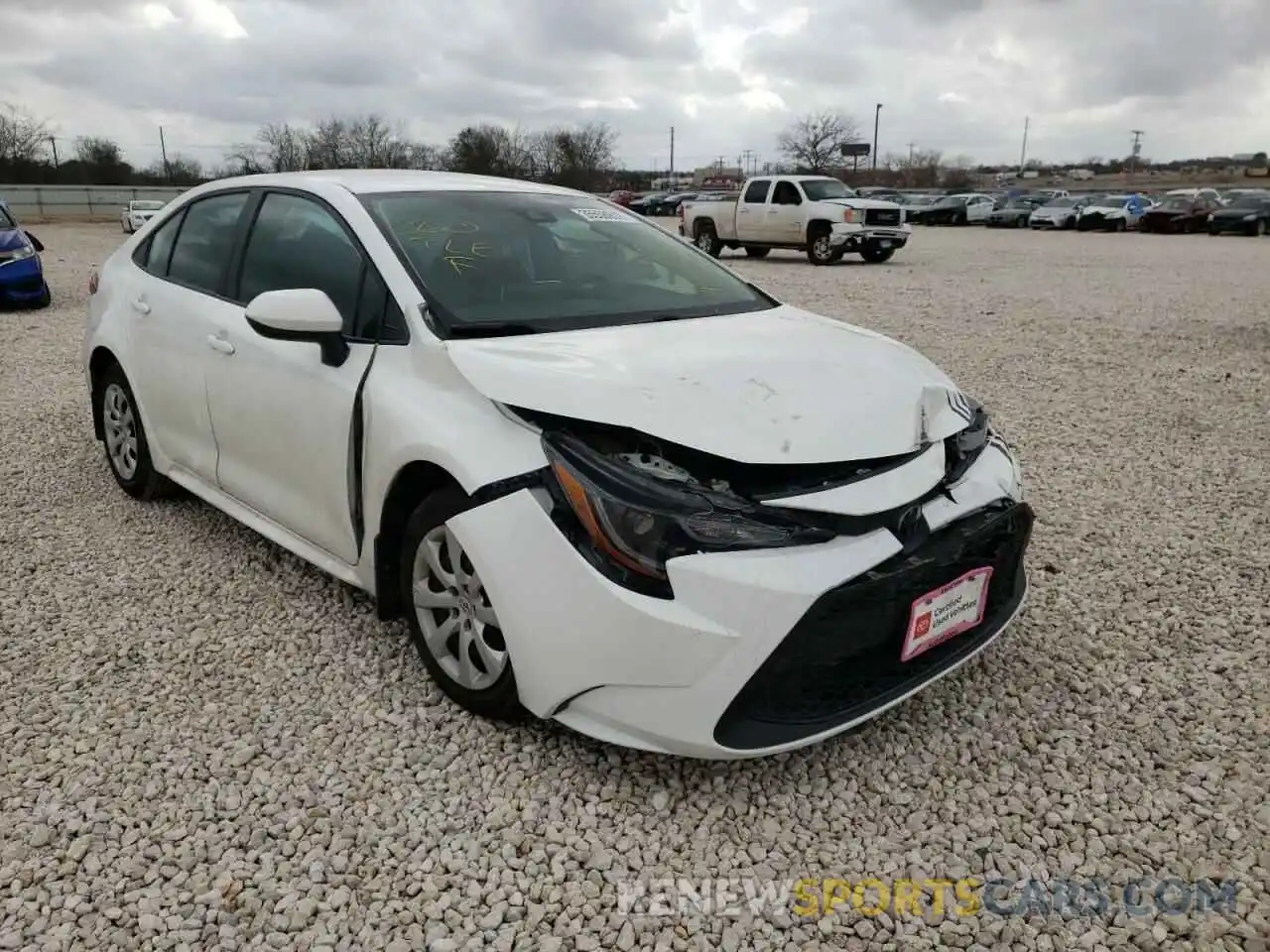 1 Photograph of a damaged car 5YFEPRAE0LP043912 TOYOTA COROLLA 2020