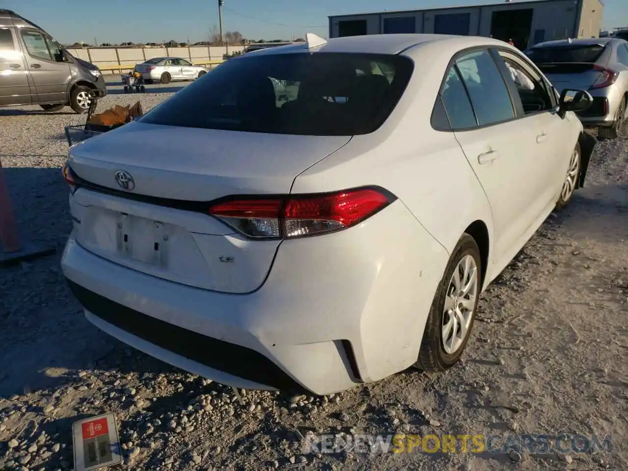 4 Photograph of a damaged car 5YFEPRAE0LP044039 TOYOTA COROLLA 2020