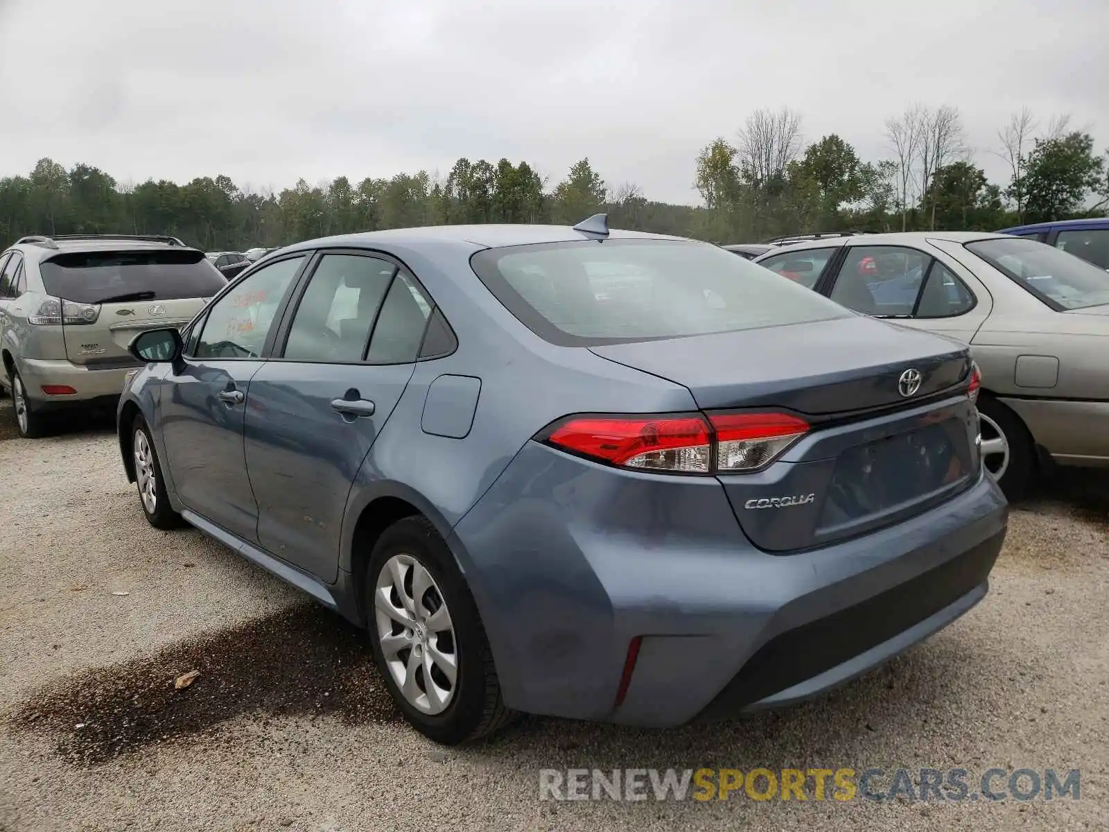 3 Photograph of a damaged car 5YFEPRAE0LP044154 TOYOTA COROLLA 2020