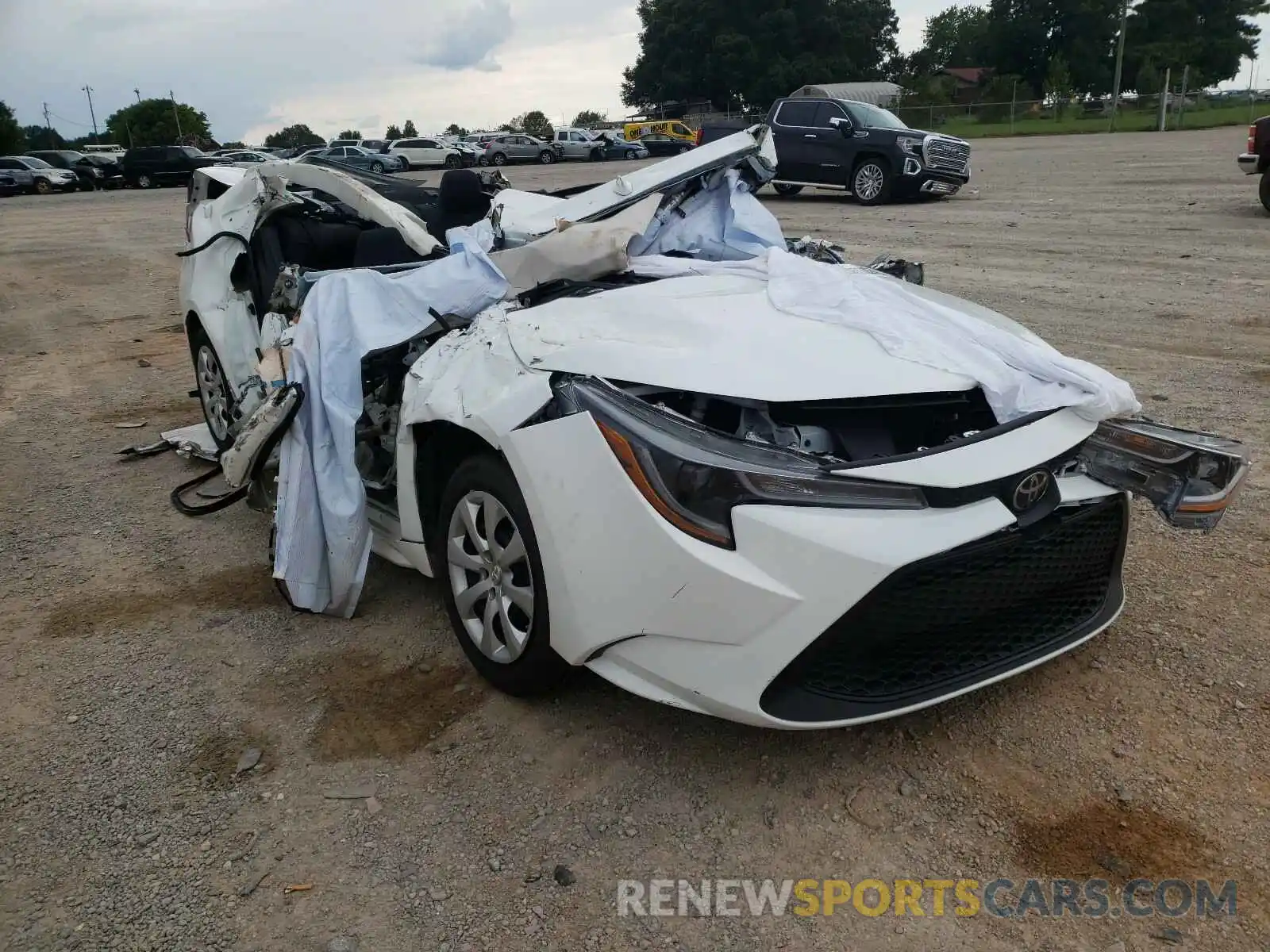 1 Photograph of a damaged car 5YFEPRAE0LP046065 TOYOTA COROLLA 2020