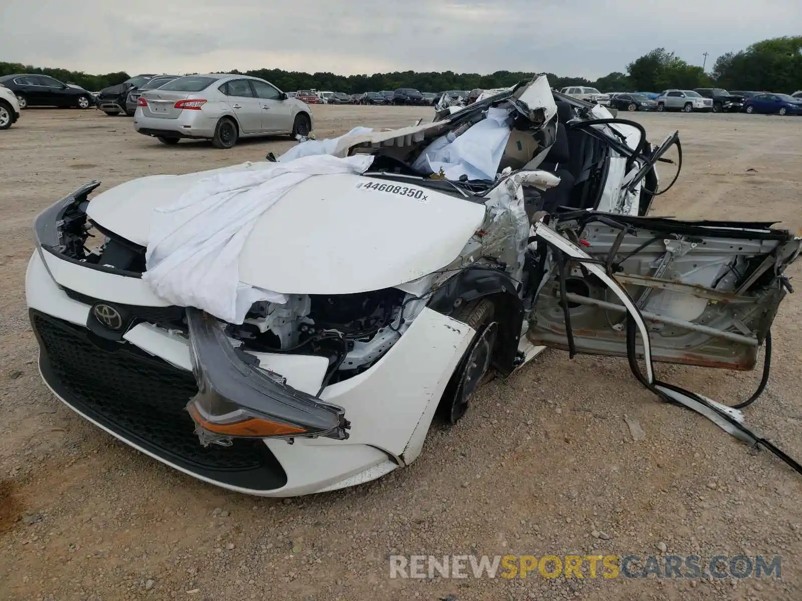 2 Photograph of a damaged car 5YFEPRAE0LP046065 TOYOTA COROLLA 2020