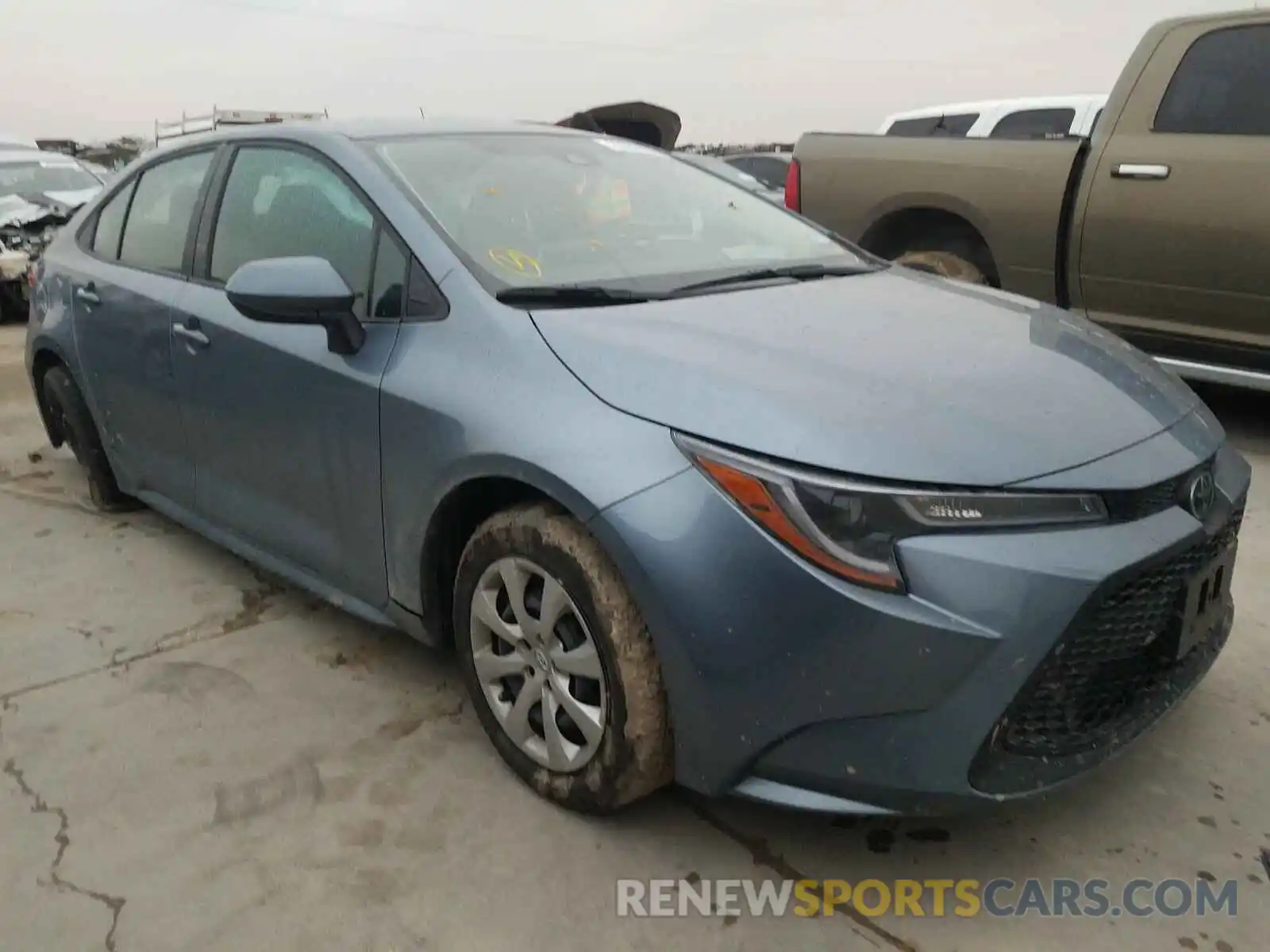 1 Photograph of a damaged car 5YFEPRAE0LP046308 TOYOTA COROLLA 2020