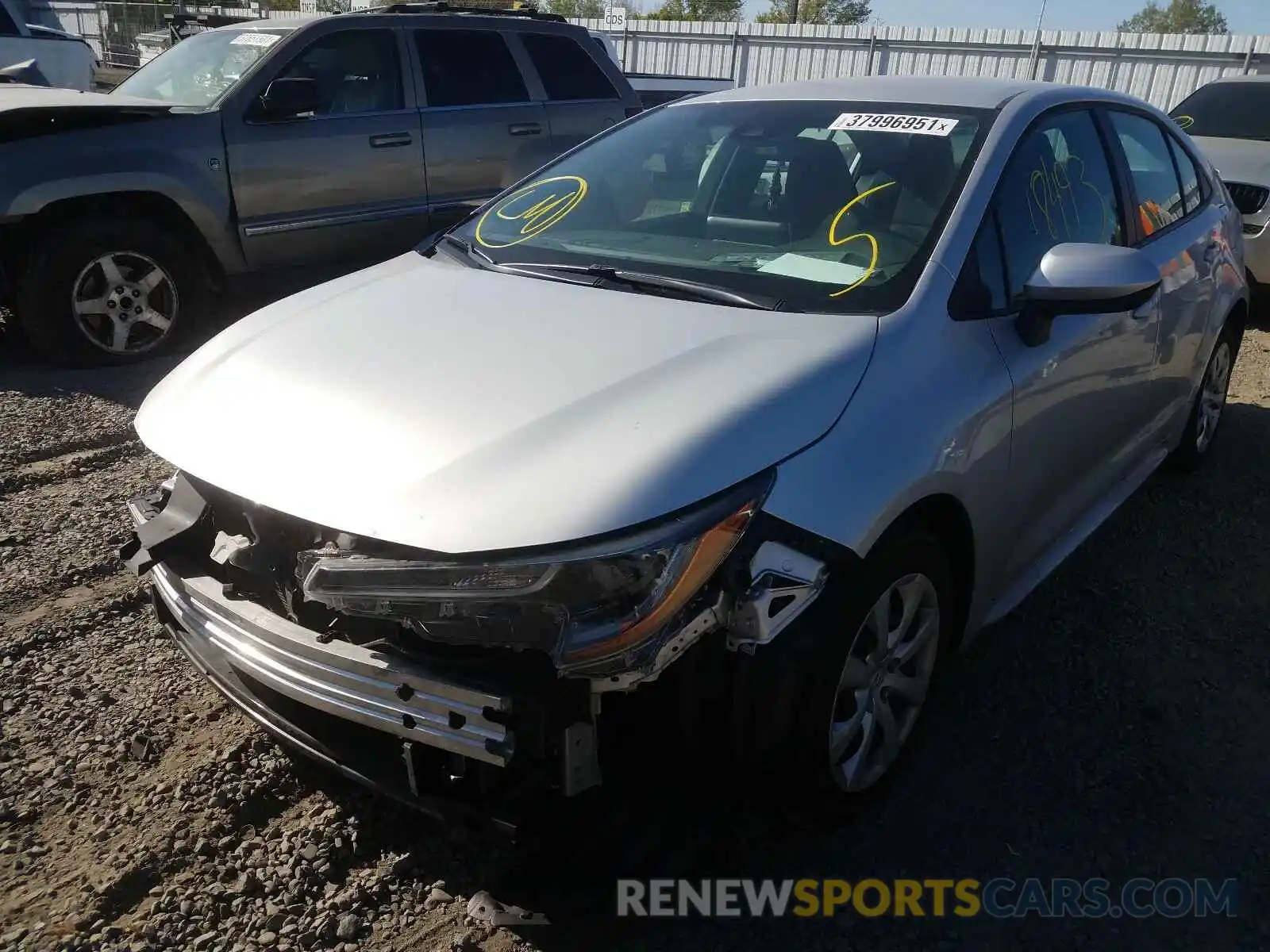 2 Photograph of a damaged car 5YFEPRAE0LP046504 TOYOTA COROLLA 2020