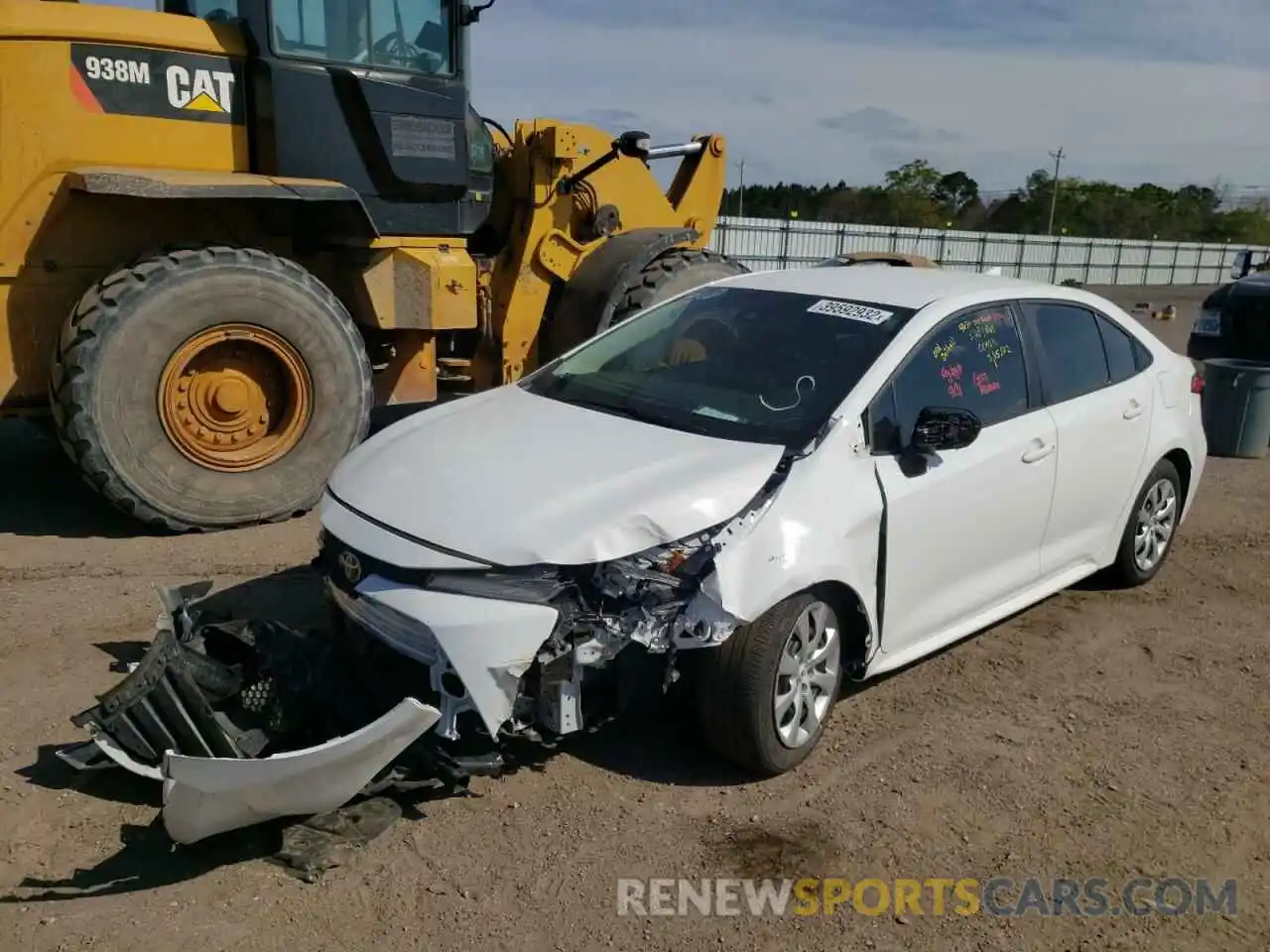 2 Photograph of a damaged car 5YFEPRAE0LP046731 TOYOTA COROLLA 2020