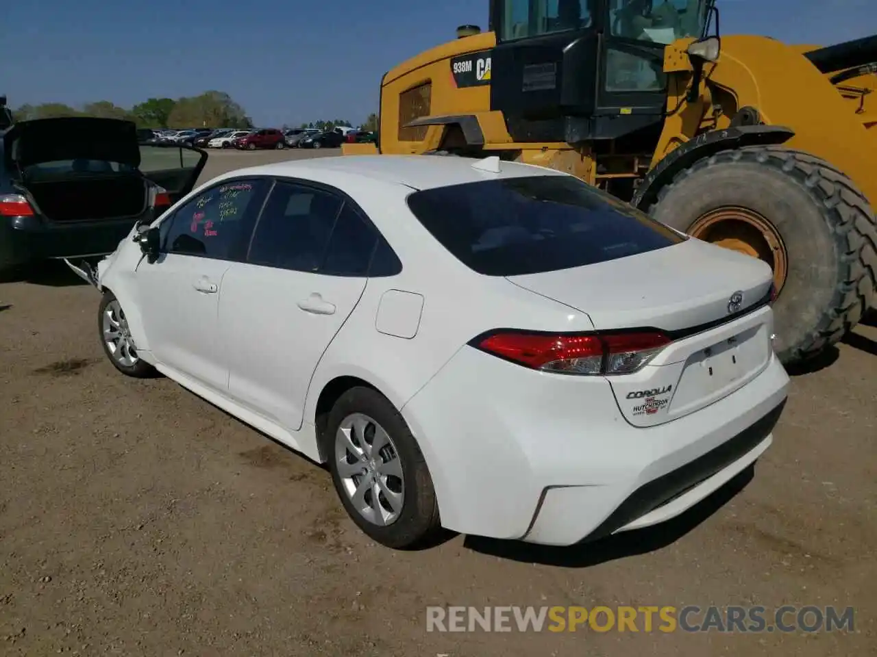 3 Photograph of a damaged car 5YFEPRAE0LP046731 TOYOTA COROLLA 2020