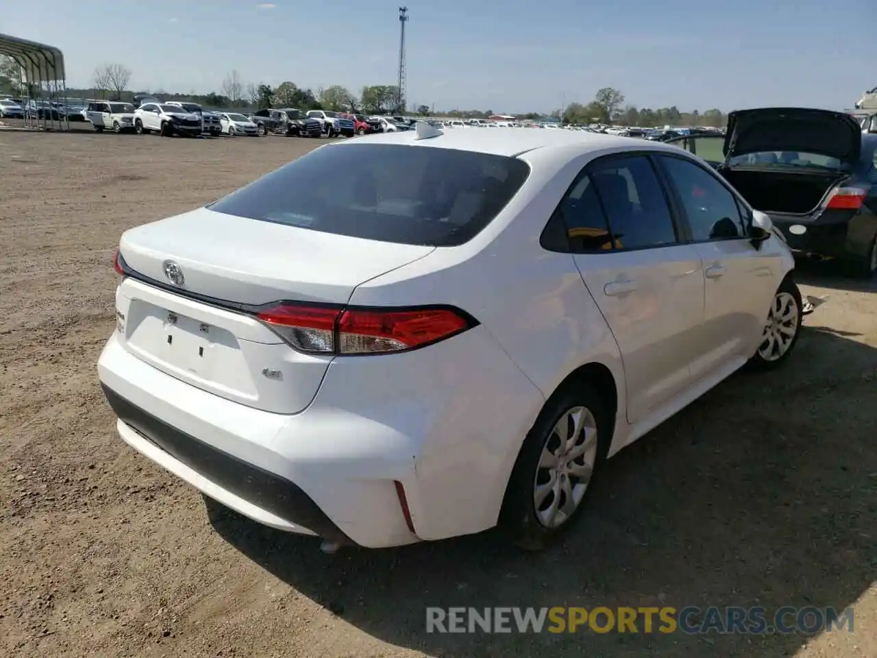 4 Photograph of a damaged car 5YFEPRAE0LP046731 TOYOTA COROLLA 2020