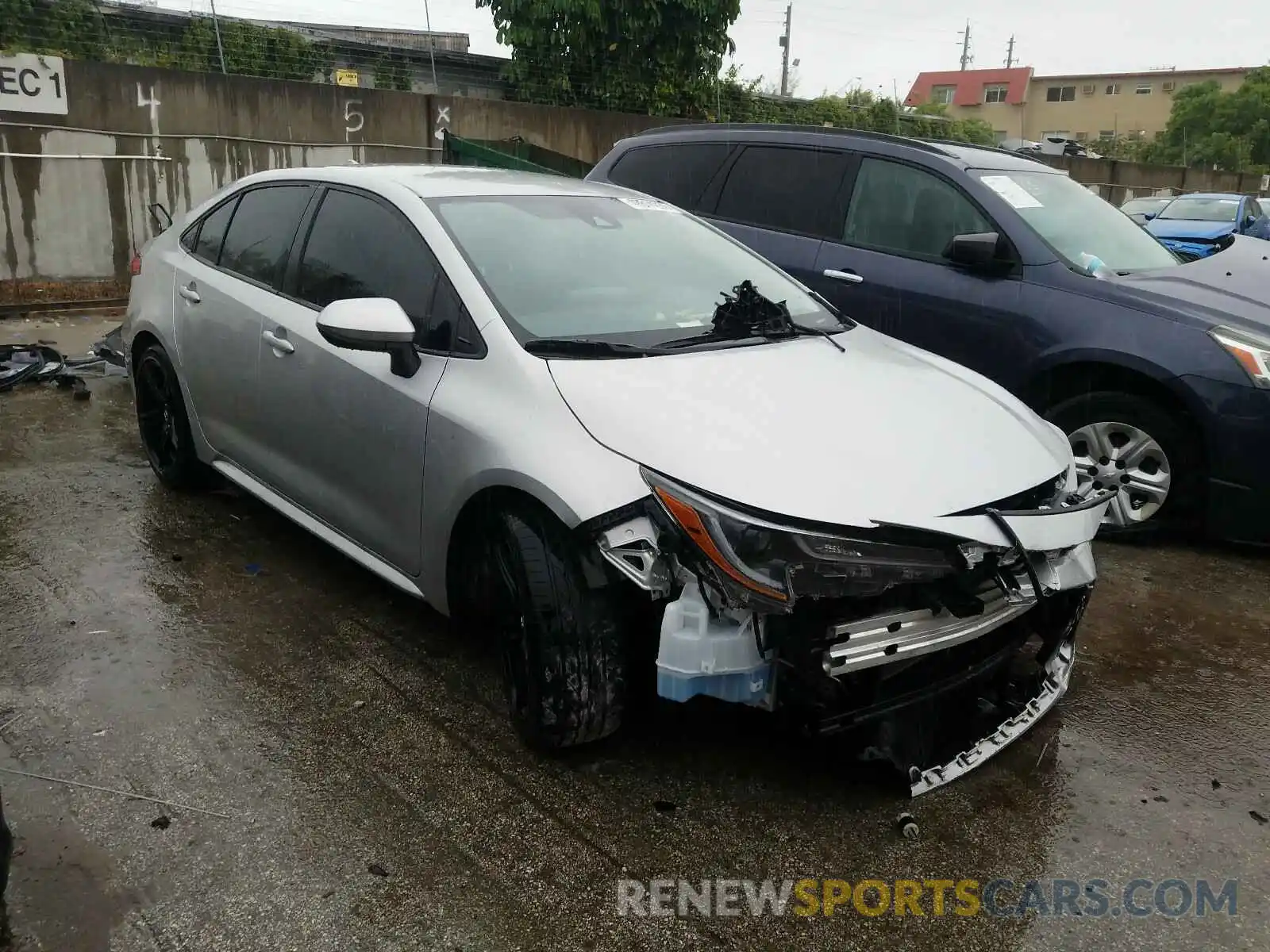 1 Photograph of a damaged car 5YFEPRAE0LP048110 TOYOTA COROLLA 2020