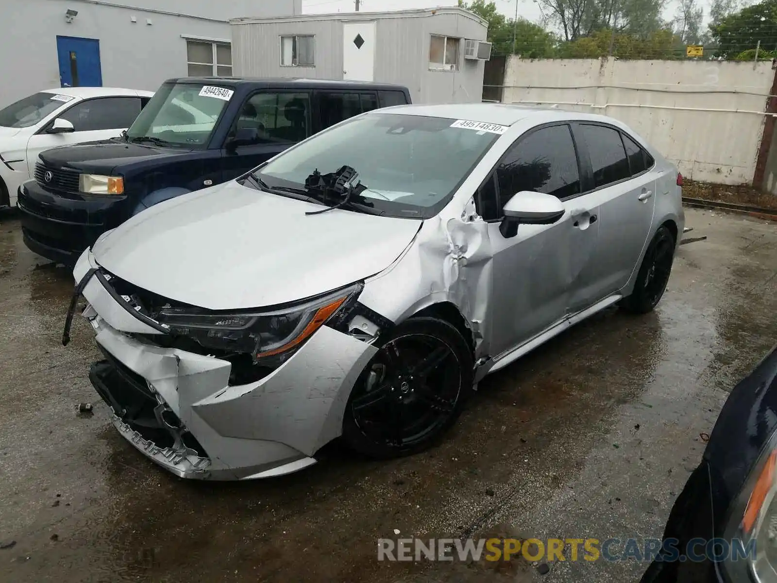 2 Photograph of a damaged car 5YFEPRAE0LP048110 TOYOTA COROLLA 2020