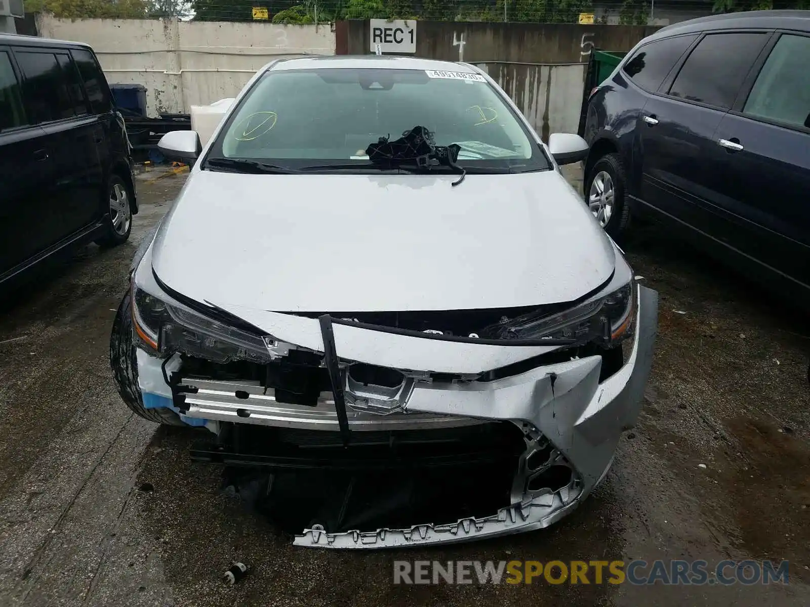 9 Photograph of a damaged car 5YFEPRAE0LP048110 TOYOTA COROLLA 2020