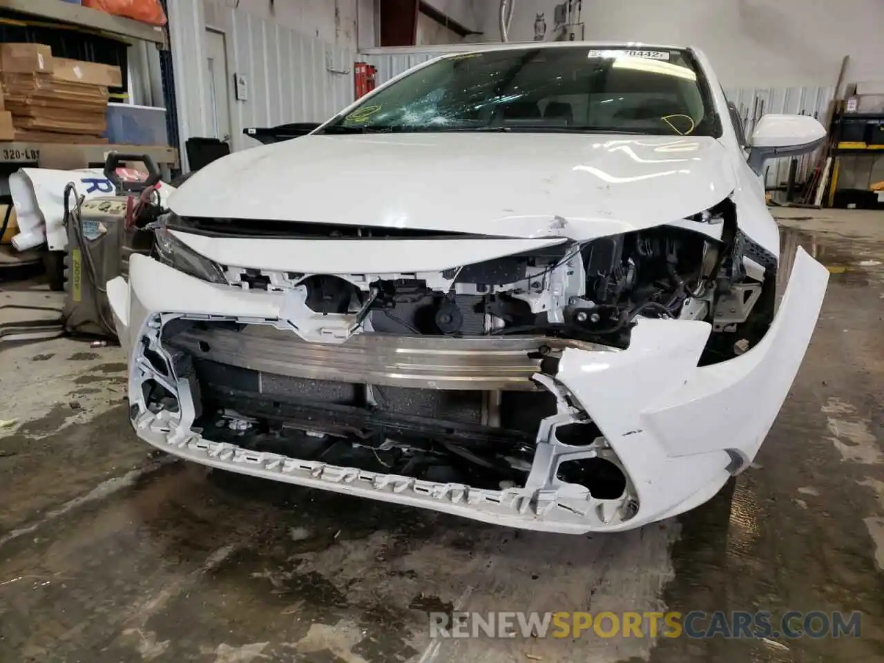 9 Photograph of a damaged car 5YFEPRAE0LP048883 TOYOTA COROLLA 2020