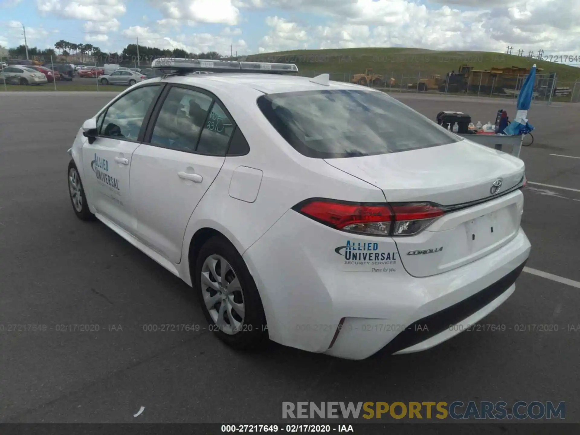 3 Photograph of a damaged car 5YFEPRAE0LP053310 TOYOTA COROLLA 2020