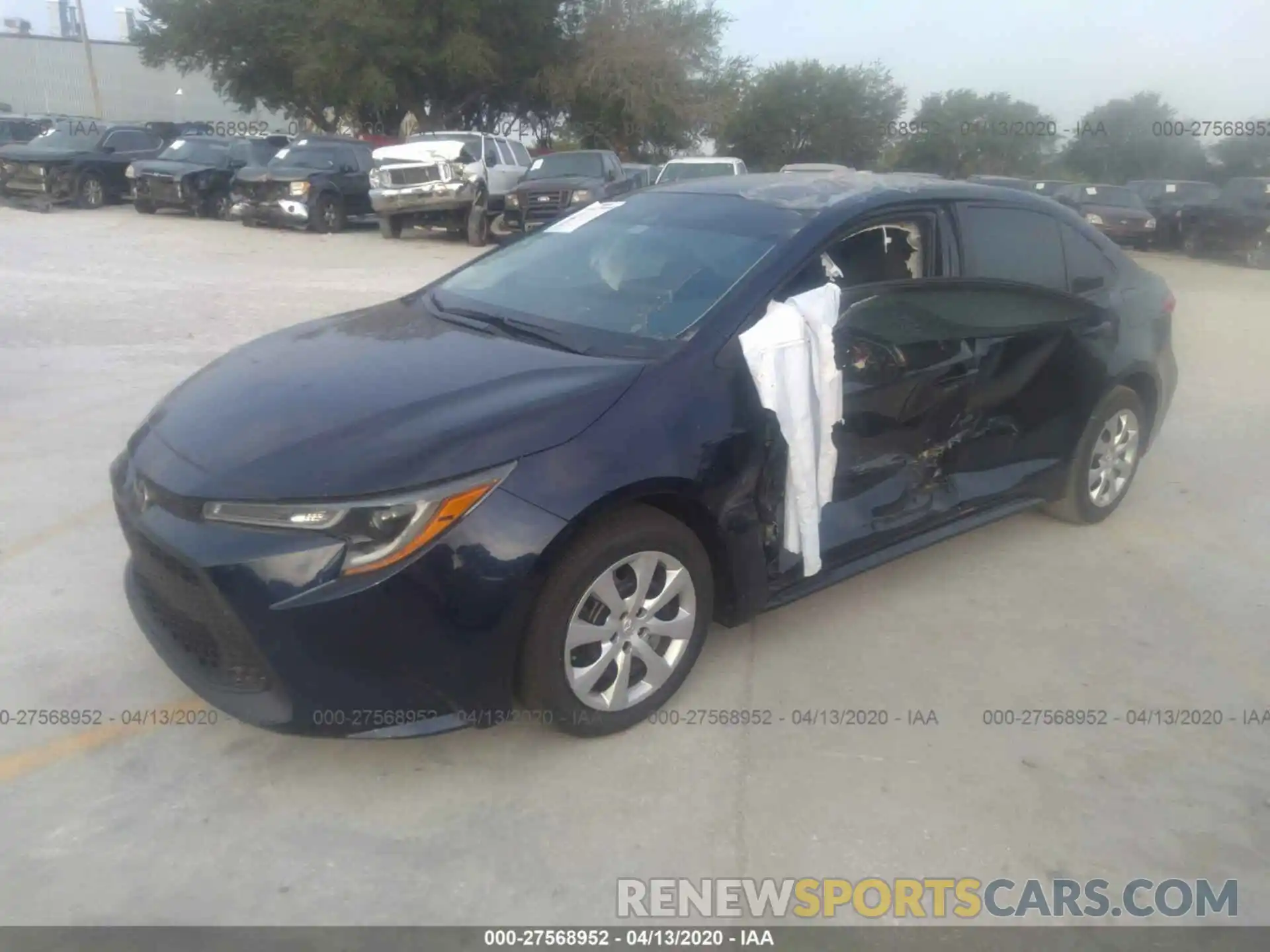 2 Photograph of a damaged car 5YFEPRAE0LP056501 TOYOTA COROLLA 2020