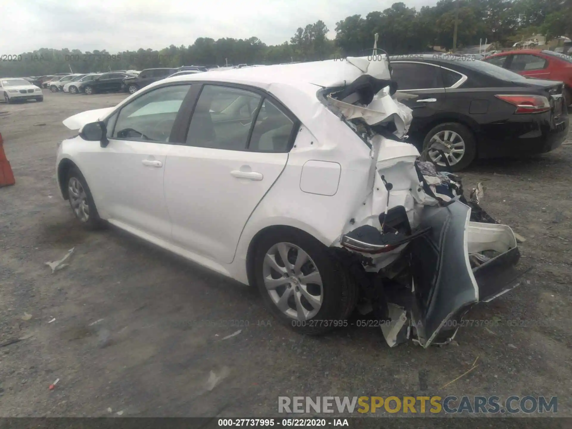 3 Photograph of a damaged car 5YFEPRAE0LP060712 TOYOTA COROLLA 2020