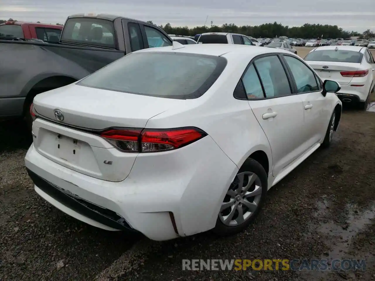 4 Photograph of a damaged car 5YFEPRAE0LP060922 TOYOTA COROLLA 2020