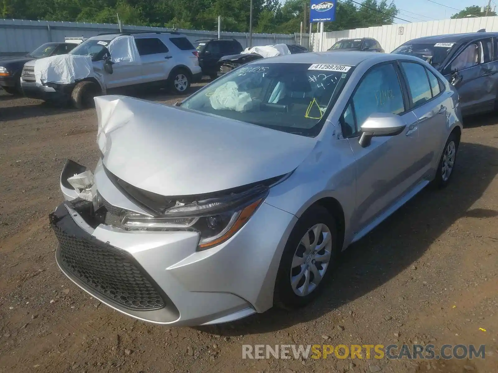 2 Photograph of a damaged car 5YFEPRAE0LP061956 TOYOTA COROLLA 2020