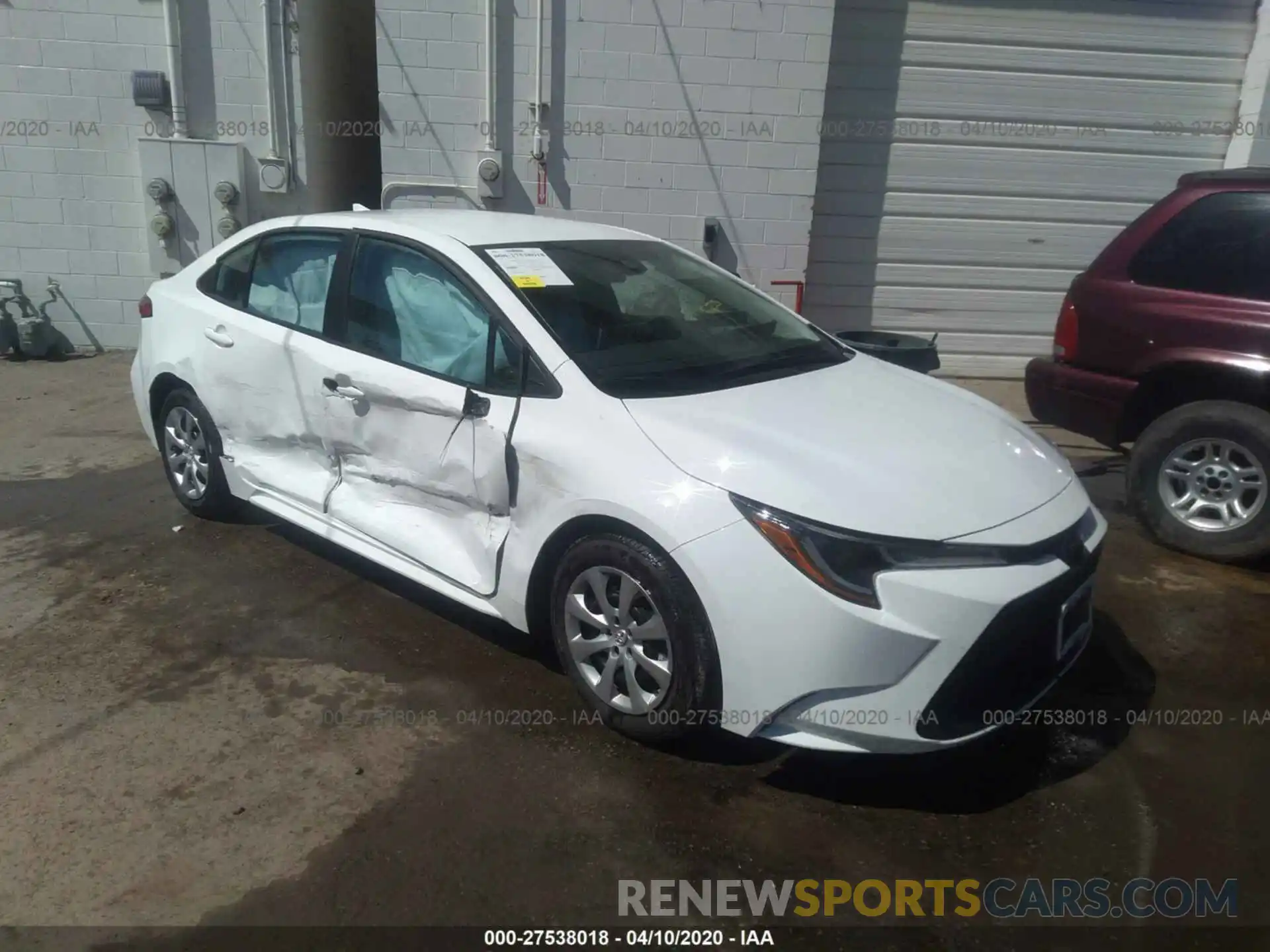 1 Photograph of a damaged car 5YFEPRAE0LP062590 TOYOTA COROLLA 2020