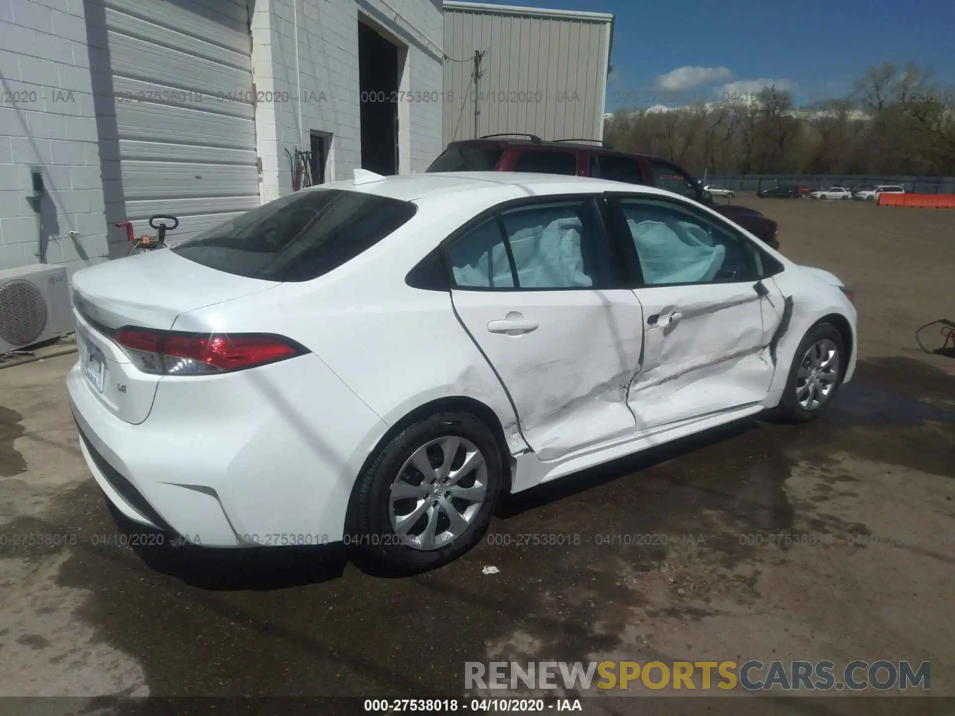 4 Photograph of a damaged car 5YFEPRAE0LP062590 TOYOTA COROLLA 2020