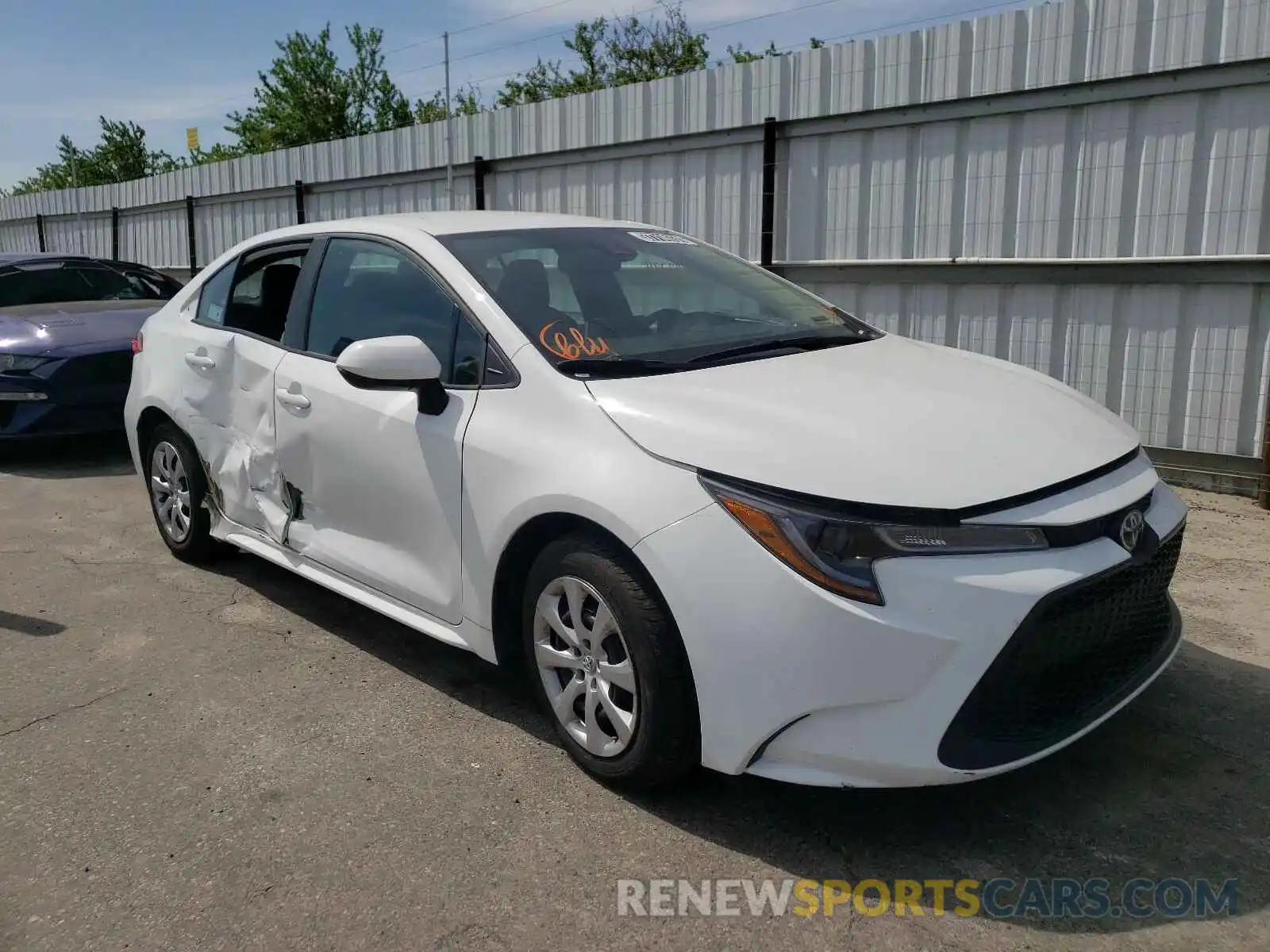 1 Photograph of a damaged car 5YFEPRAE0LP062797 TOYOTA COROLLA 2020