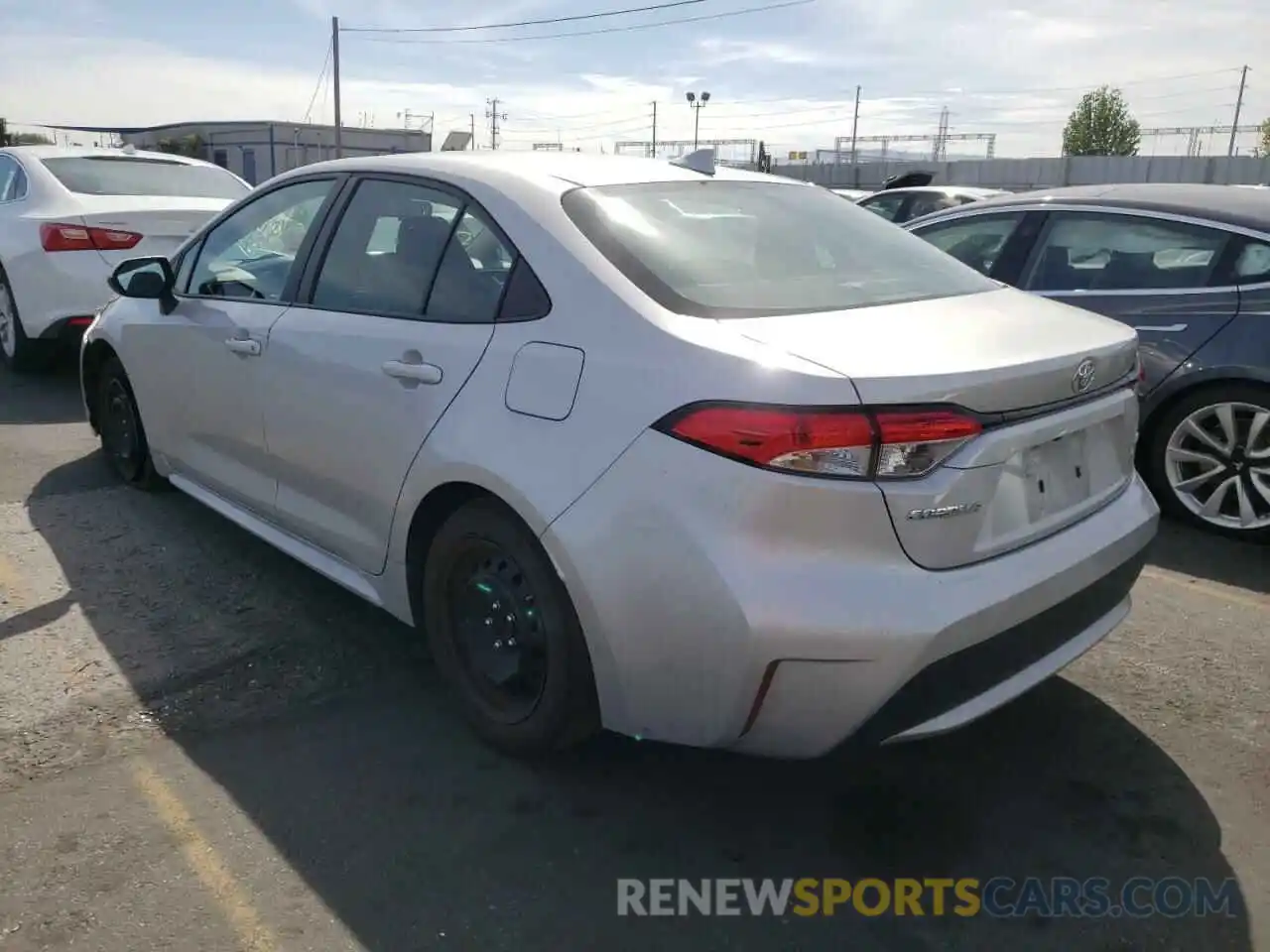 3 Photograph of a damaged car 5YFEPRAE0LP062900 TOYOTA COROLLA 2020