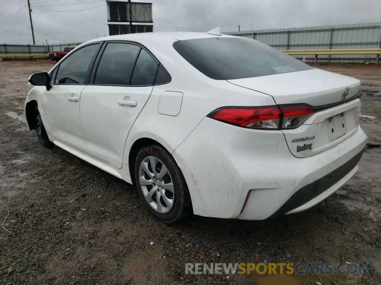 3 Photograph of a damaged car 5YFEPRAE0LP062993 TOYOTA COROLLA 2020